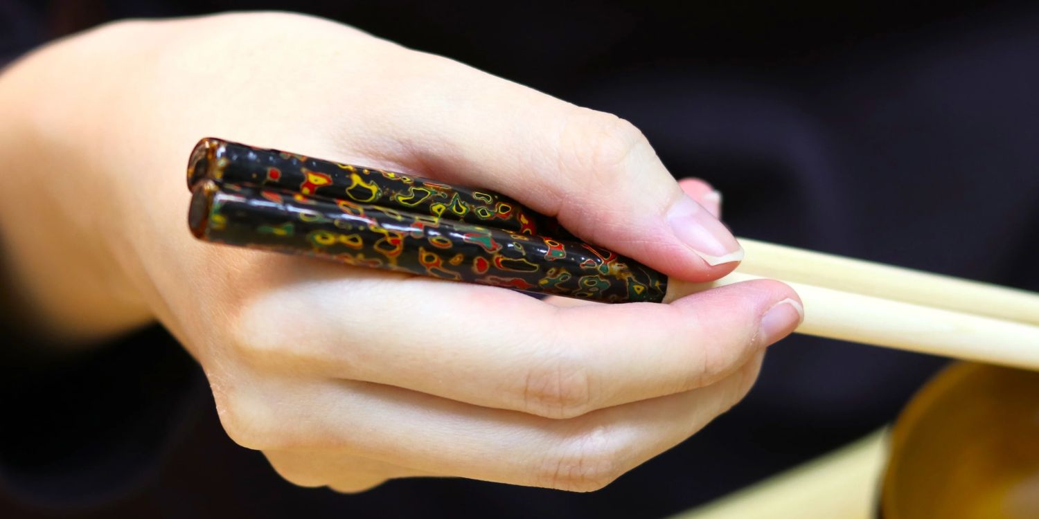 津軽塗とは?七々子塗の魅力と値段感、ギフトに選ばれる理由を解説