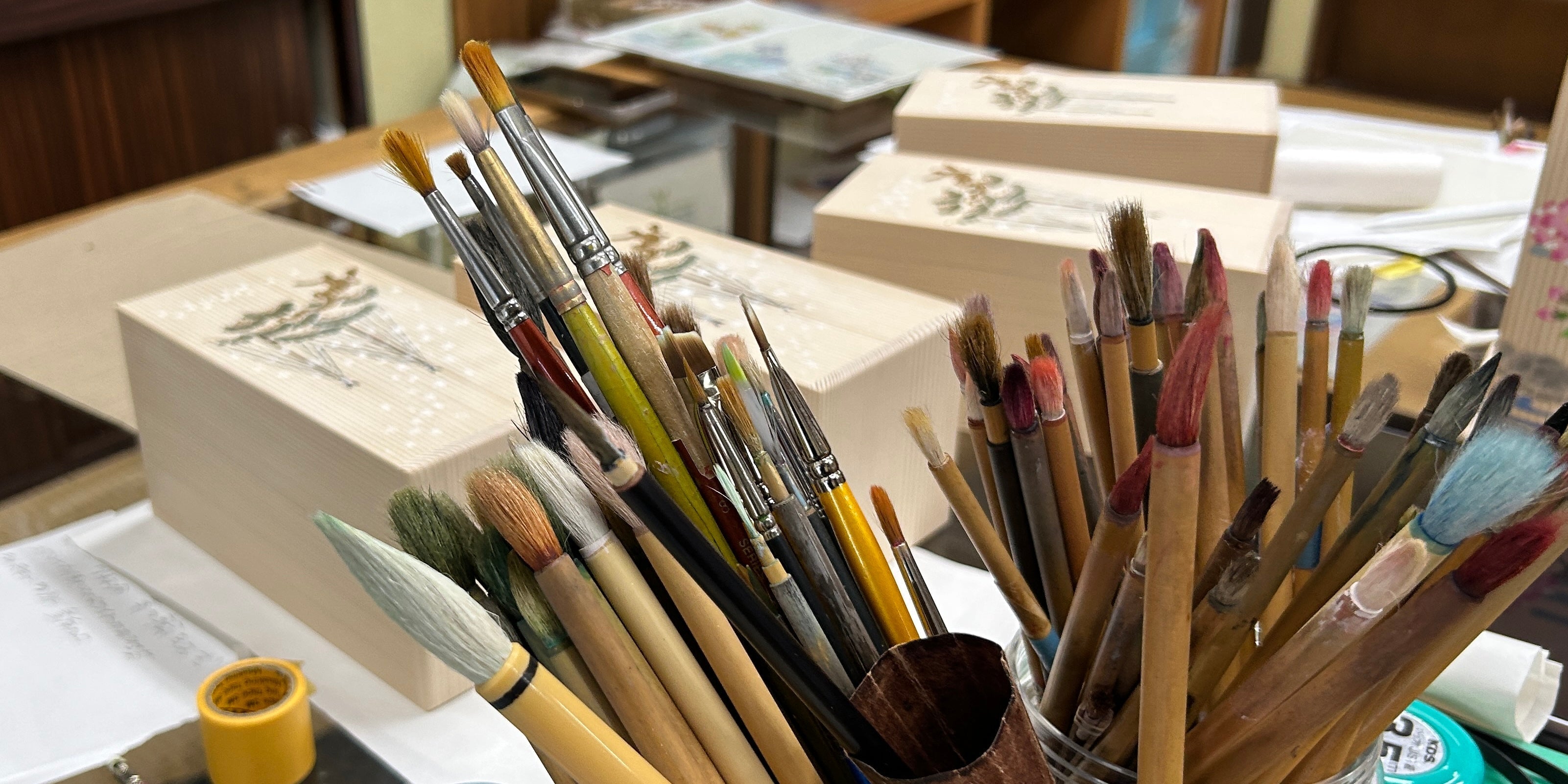 【伝統工芸の旅】石川に息づく技と人─珠州焼・輪島塗・加賀友禅・九谷焼をめぐって