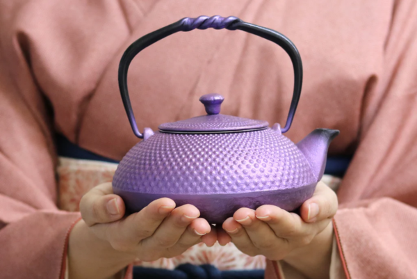 南部鉄器、鉄瓶