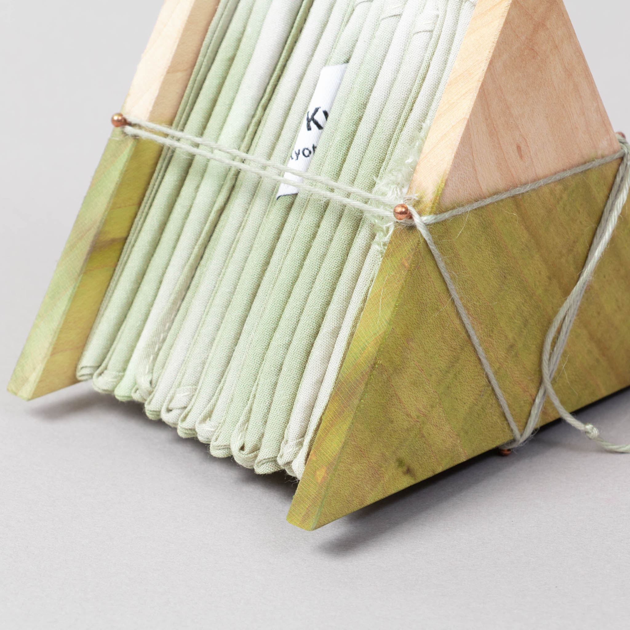 ストール | TOCHU | 雪花絞り うぐいす | Whole Love Kyoto