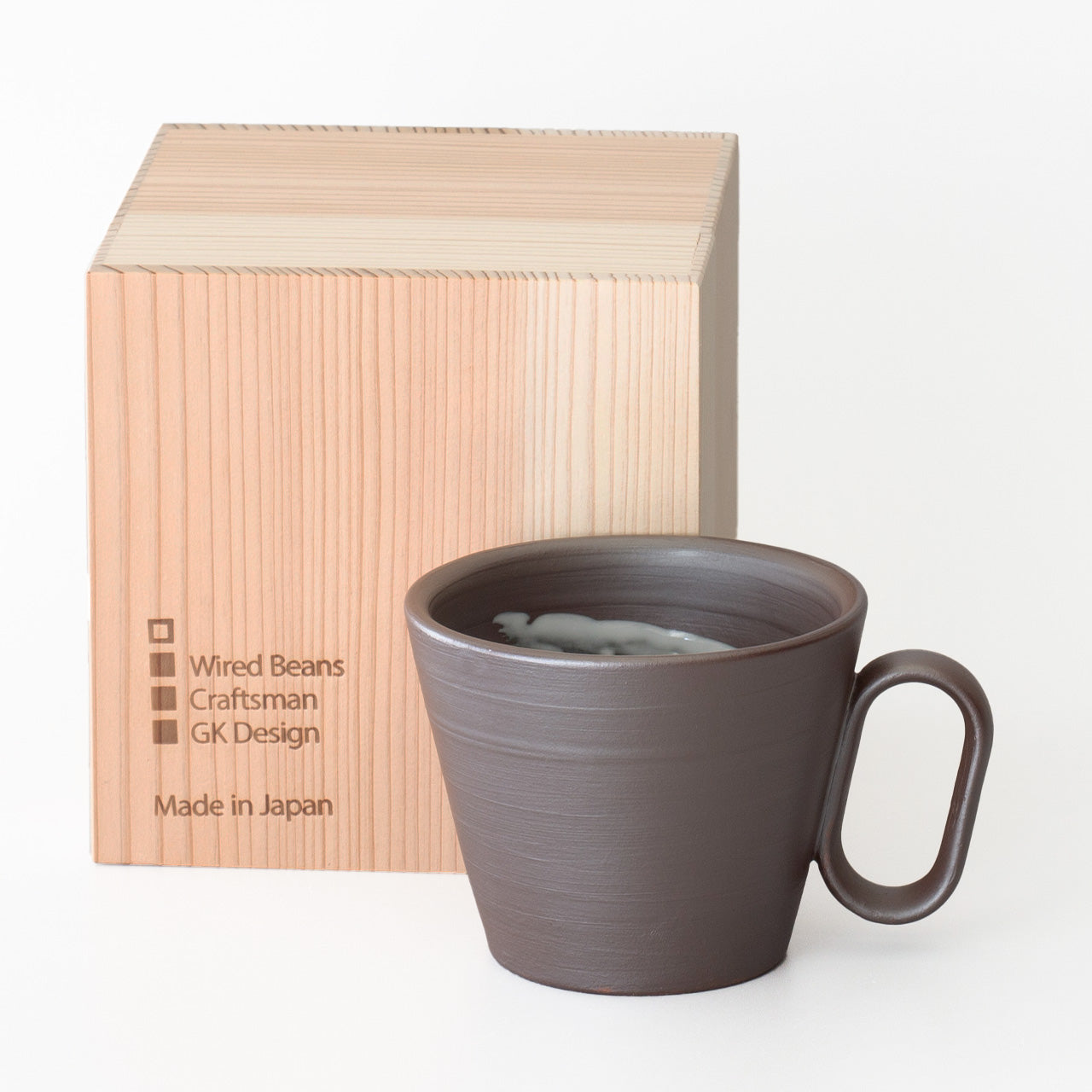 萬古焼 | 生涯を添い遂げるマグ | 中白 | Wired beans
