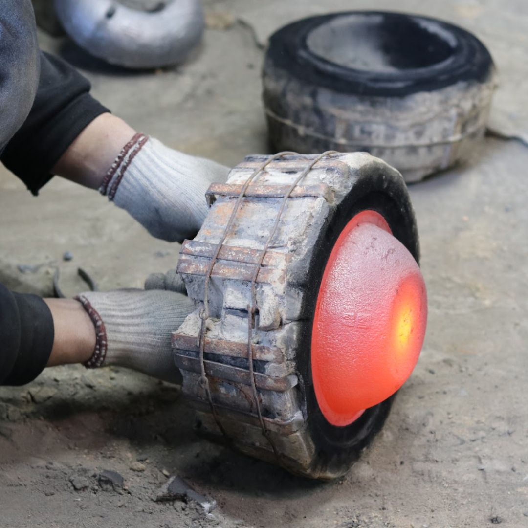 南部鉄器 砂鉄製鉄瓶 | 南部型 雲龍 | 1.5L | 薫山工房