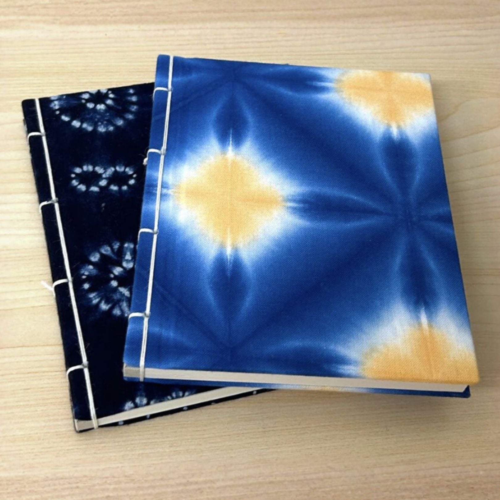 和綴じ本 | 有松絞り・美濃和紙 | 縫い絞り | 御朱印帳 | 和綴じ堂