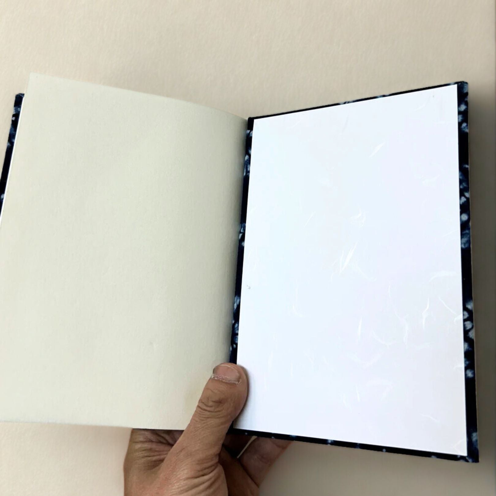 和綴じ本 | 有松絞り・美濃和紙 | 縫い絞り | 御朱印帳 | 和綴じ堂