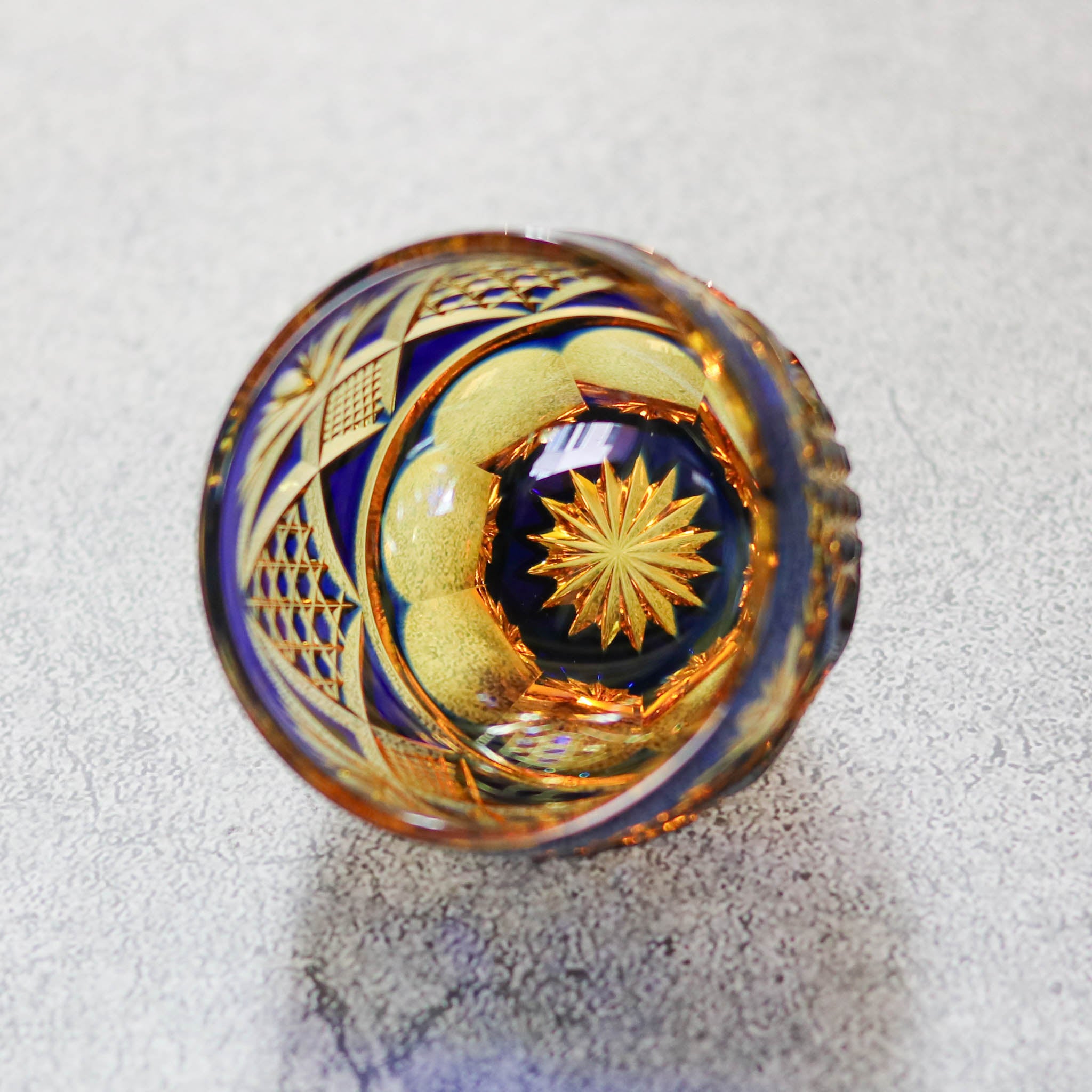 綾ガラス 酒器 | 綾切子 猪口 | 琥珀 瑠璃 | グラスアート黒木