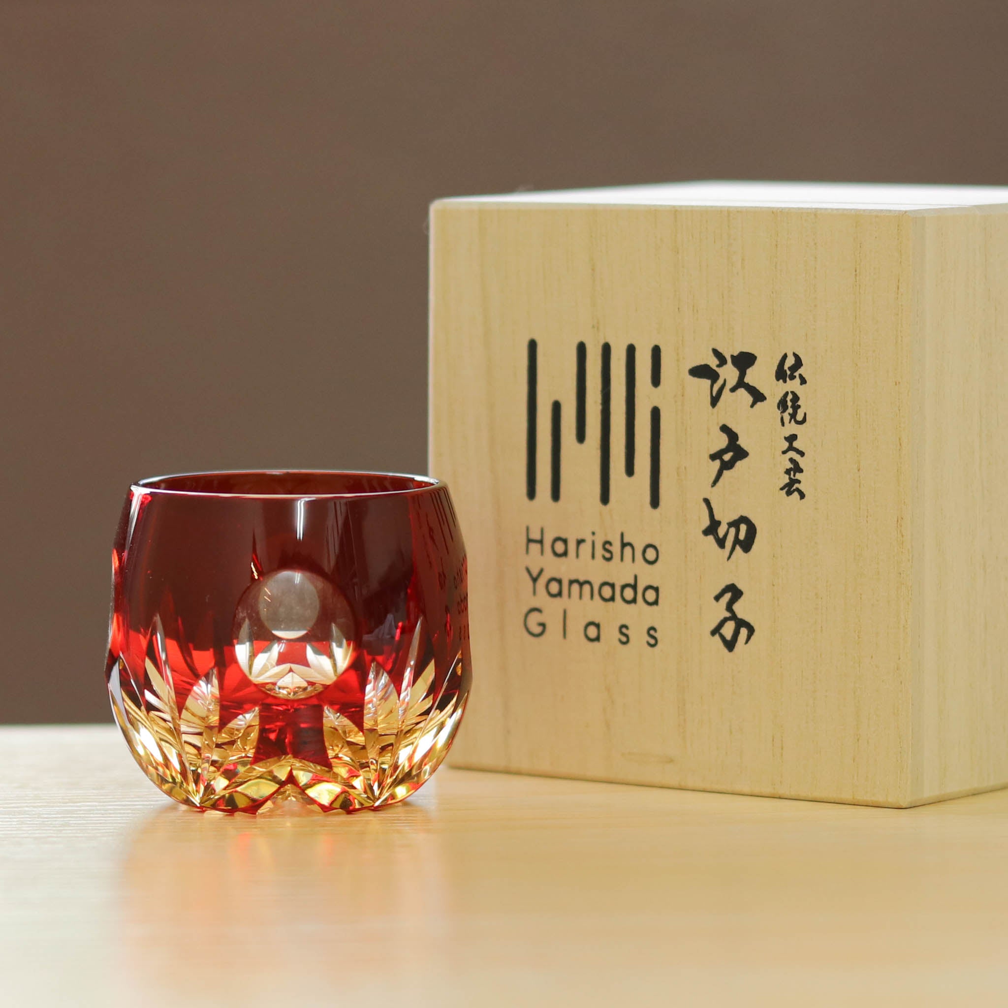 江戸切子 樽型ぐい呑み|朧月|赤|山田硝子