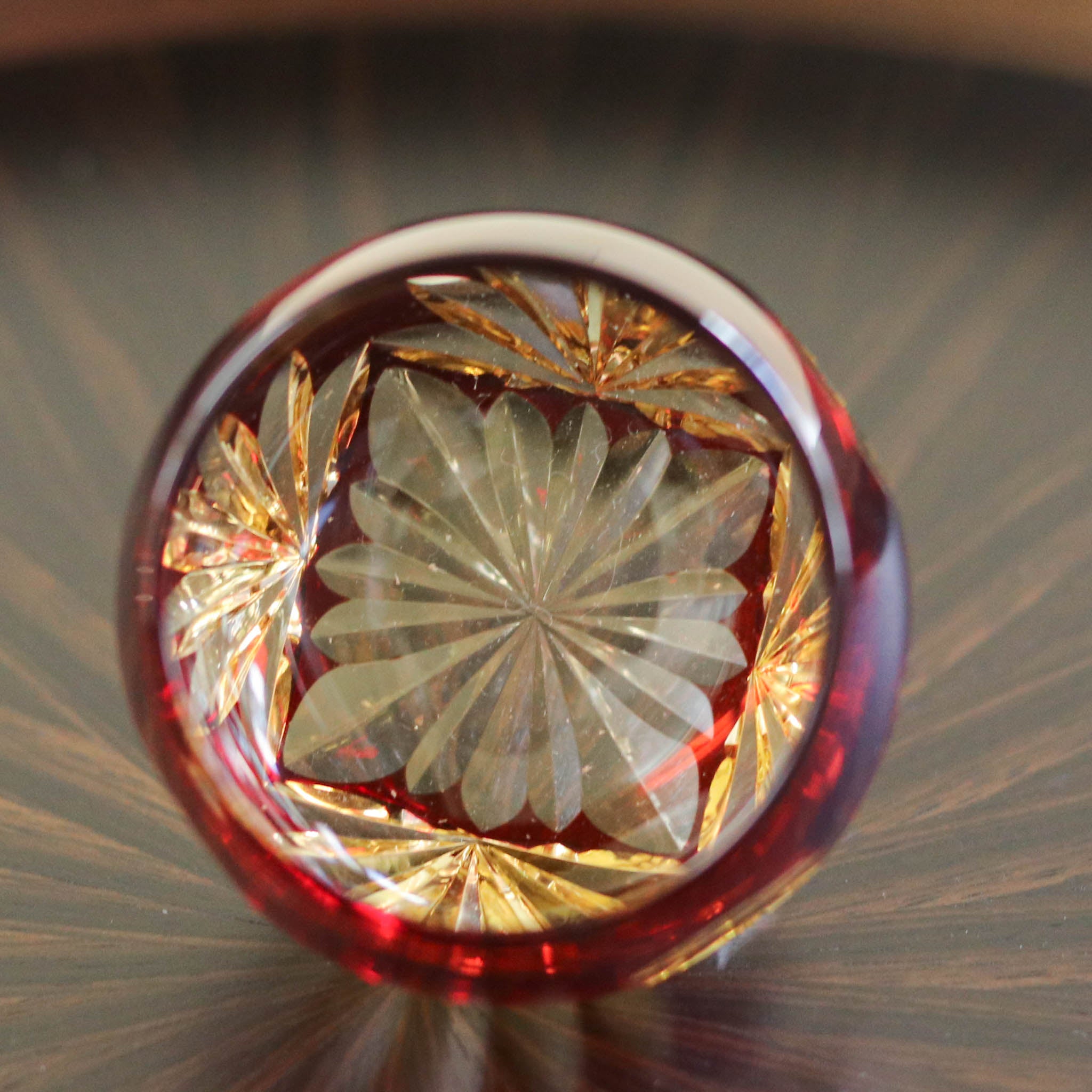 江戸切子 樽型ぐい呑み|朧月|赤|山田硝子