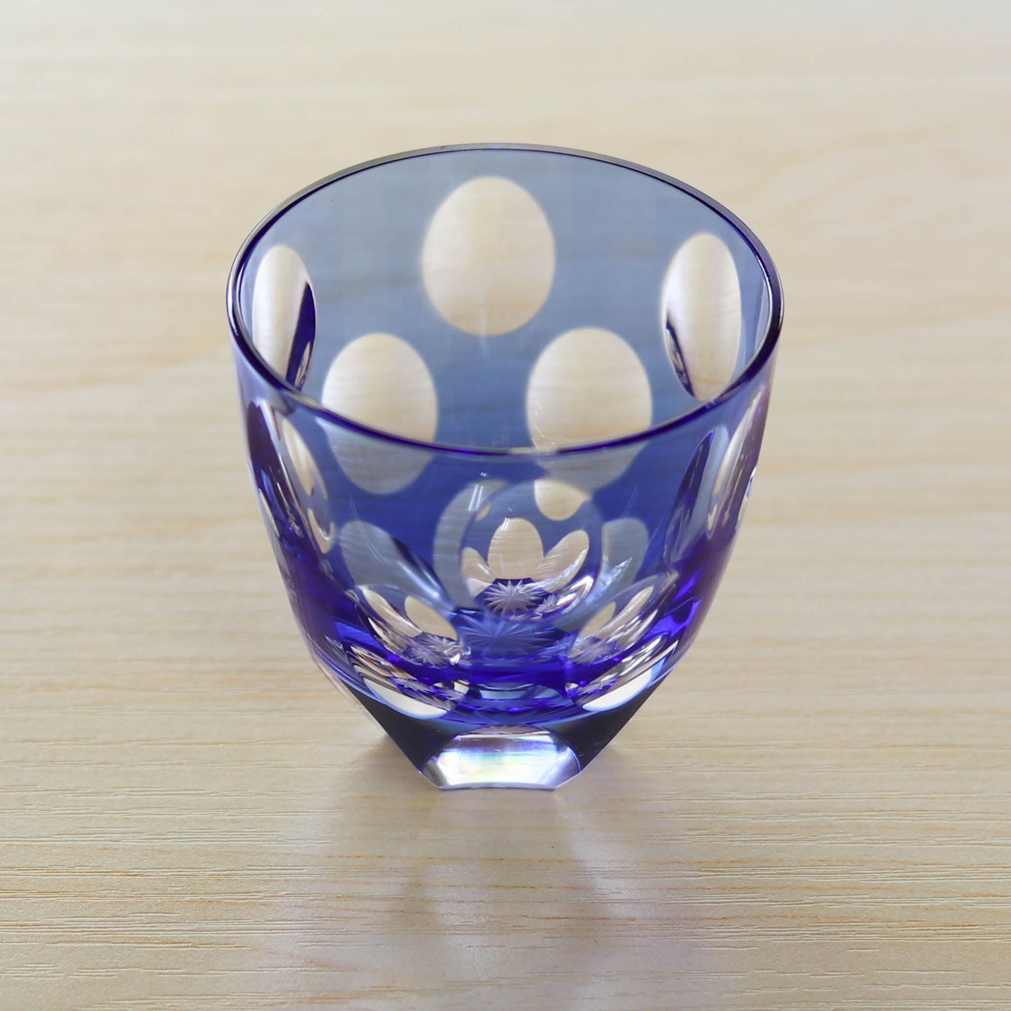 江戸切子 ぐい呑み|水玉万華鏡|瑠璃|山田硝子