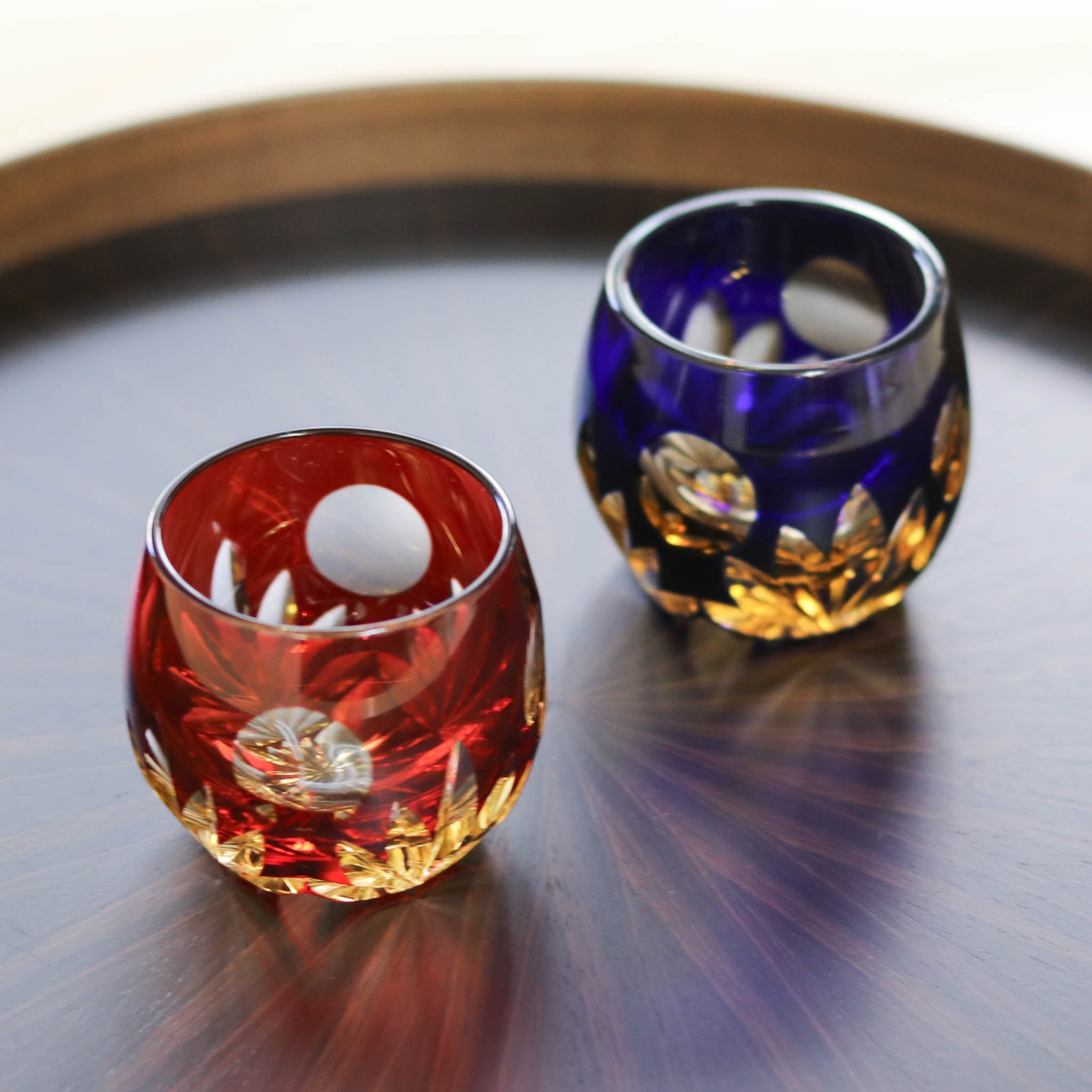 江戸切子 樽型ぐい呑み|朧月|赤|山田硝子