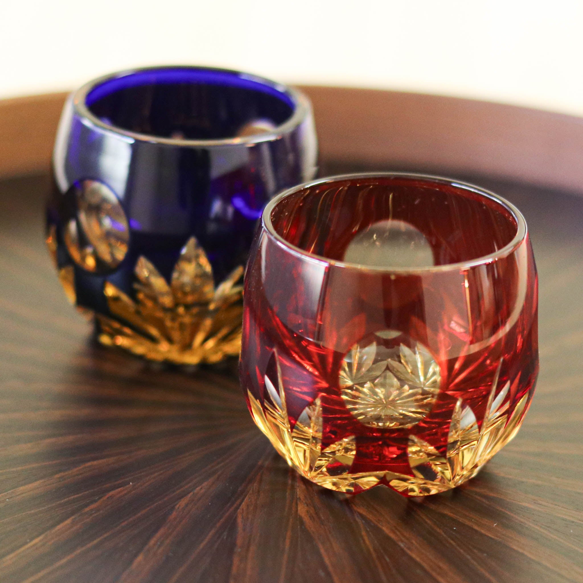 江戸切子 樽型ぐい呑み|朧月|赤|山田硝子