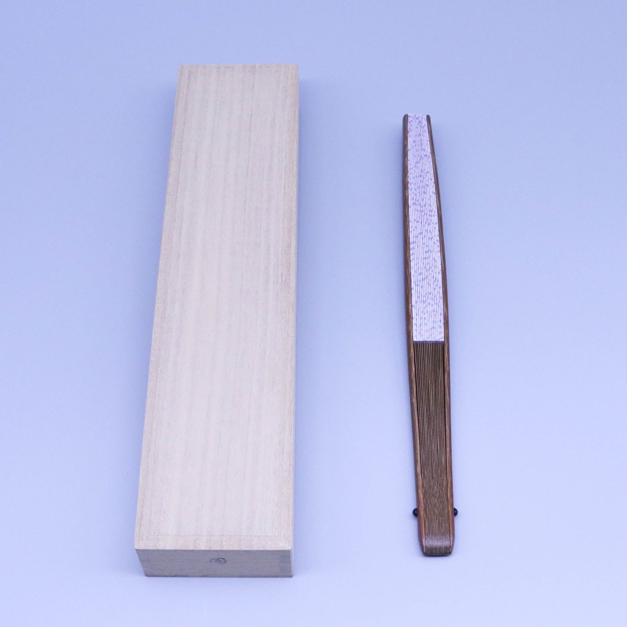 江戸扇子 | 鮫小紋 紫 | 男持 唐木 | 雲錦堂 深津扇子店