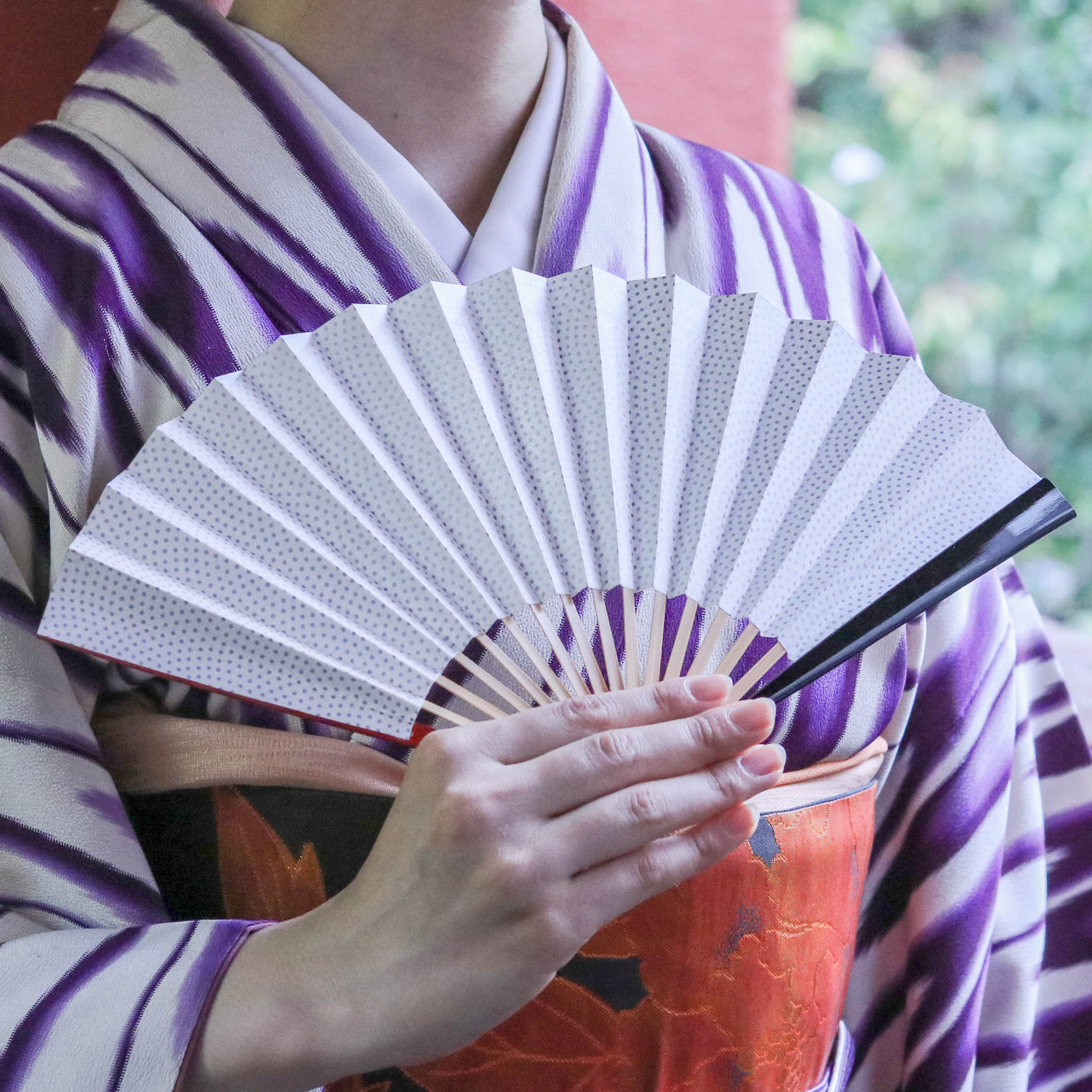 江戸扇子 | 鮫小紋 両面銀 | 女持 赤黒 | 雲錦堂 深津扇子店