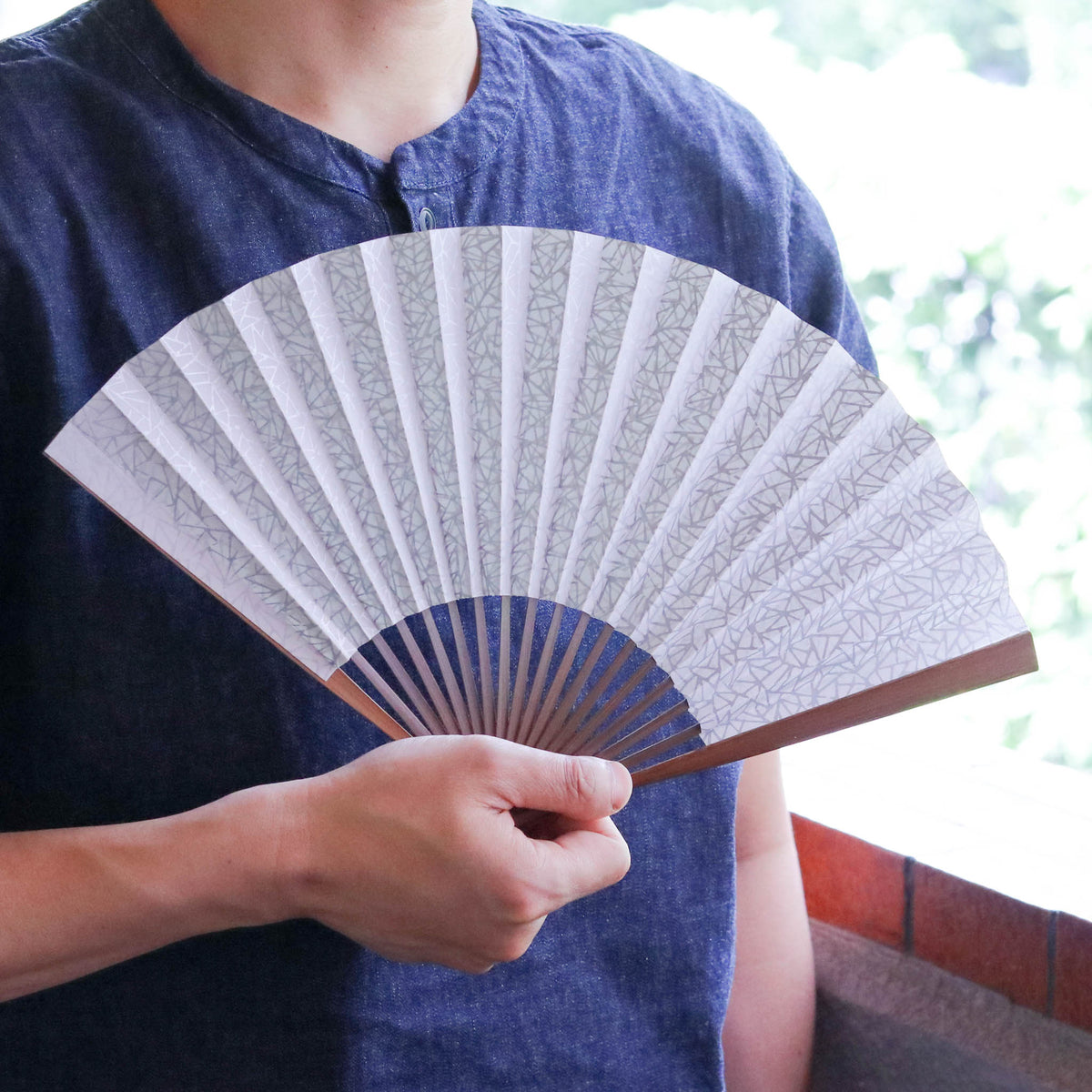 江戸扇子 | 氷割れ 銀 | 男持 唐木 | 雲錦堂 深津扇子店