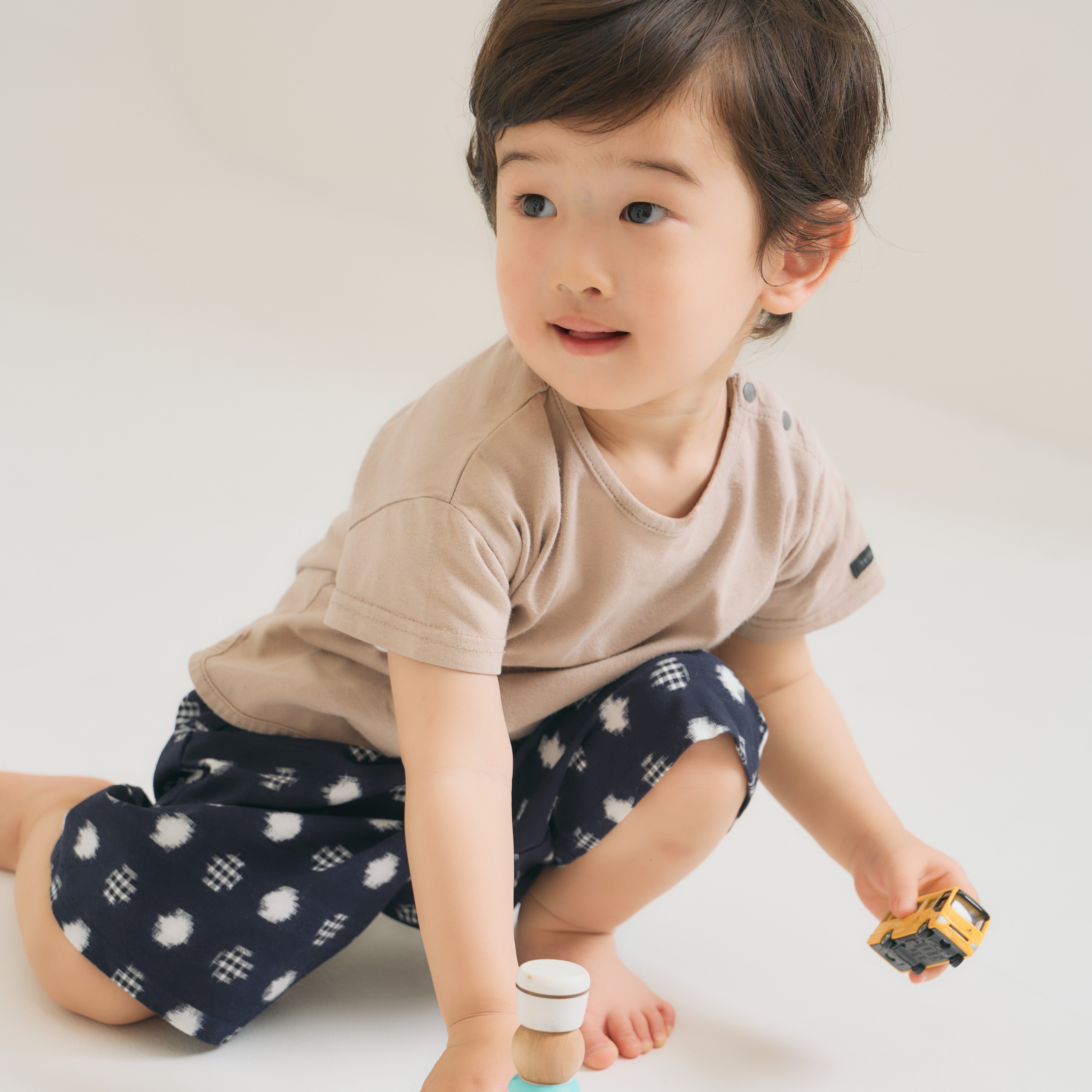 久留米絣 子供用 | もんぺっぺ スタイチーフ | 紺水玉格子 | TAKUMI Collection