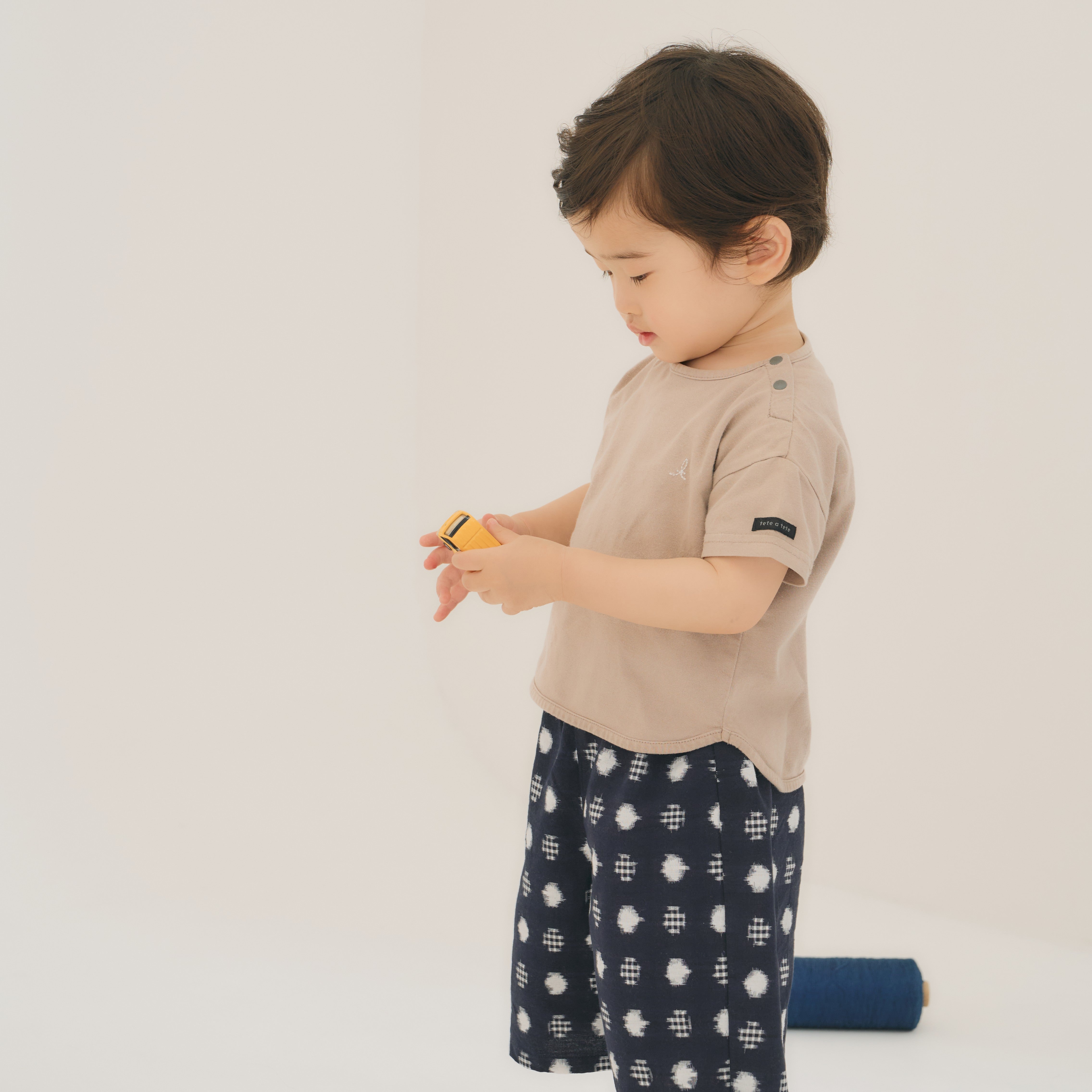 久留米絣 子供用 | もんぺっぺ スタイチーフ | 紺水玉格子 | TAKUMI Collection