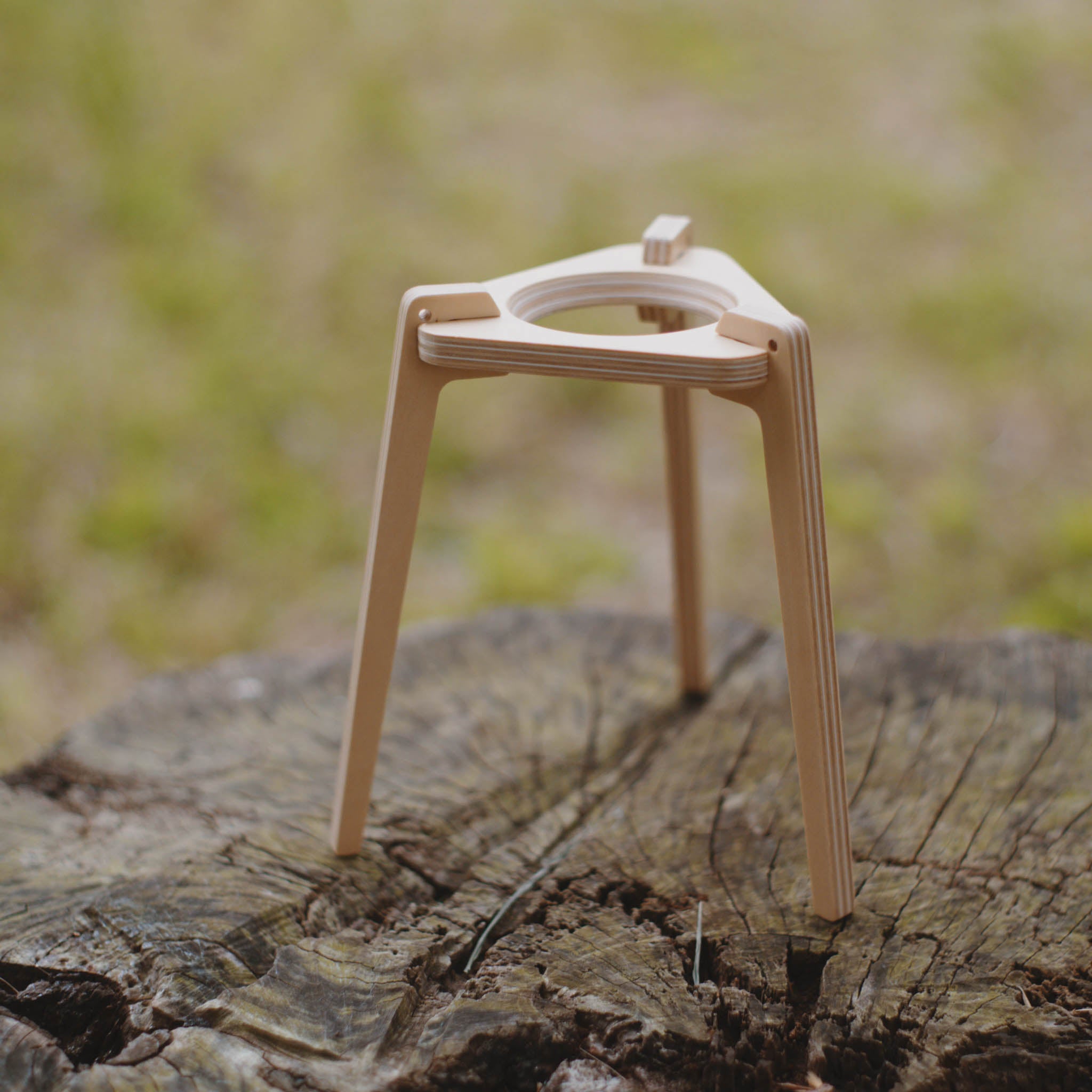 木工品 コーヒードリップ | tripod coffee dripper stand | snow white | PLYWOOD laboratory