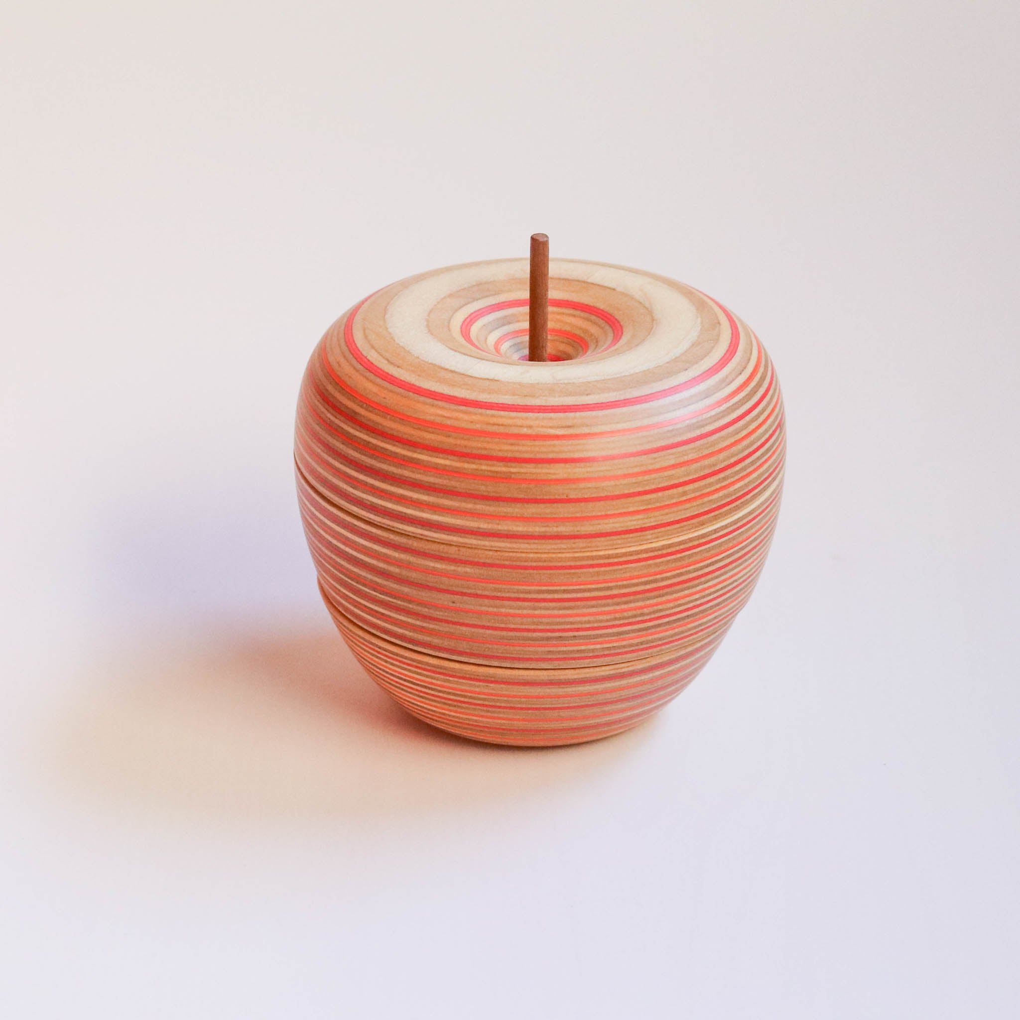 木工品 カードホルダー | ringo 2 | red-orange | PLYWOOD laboratory