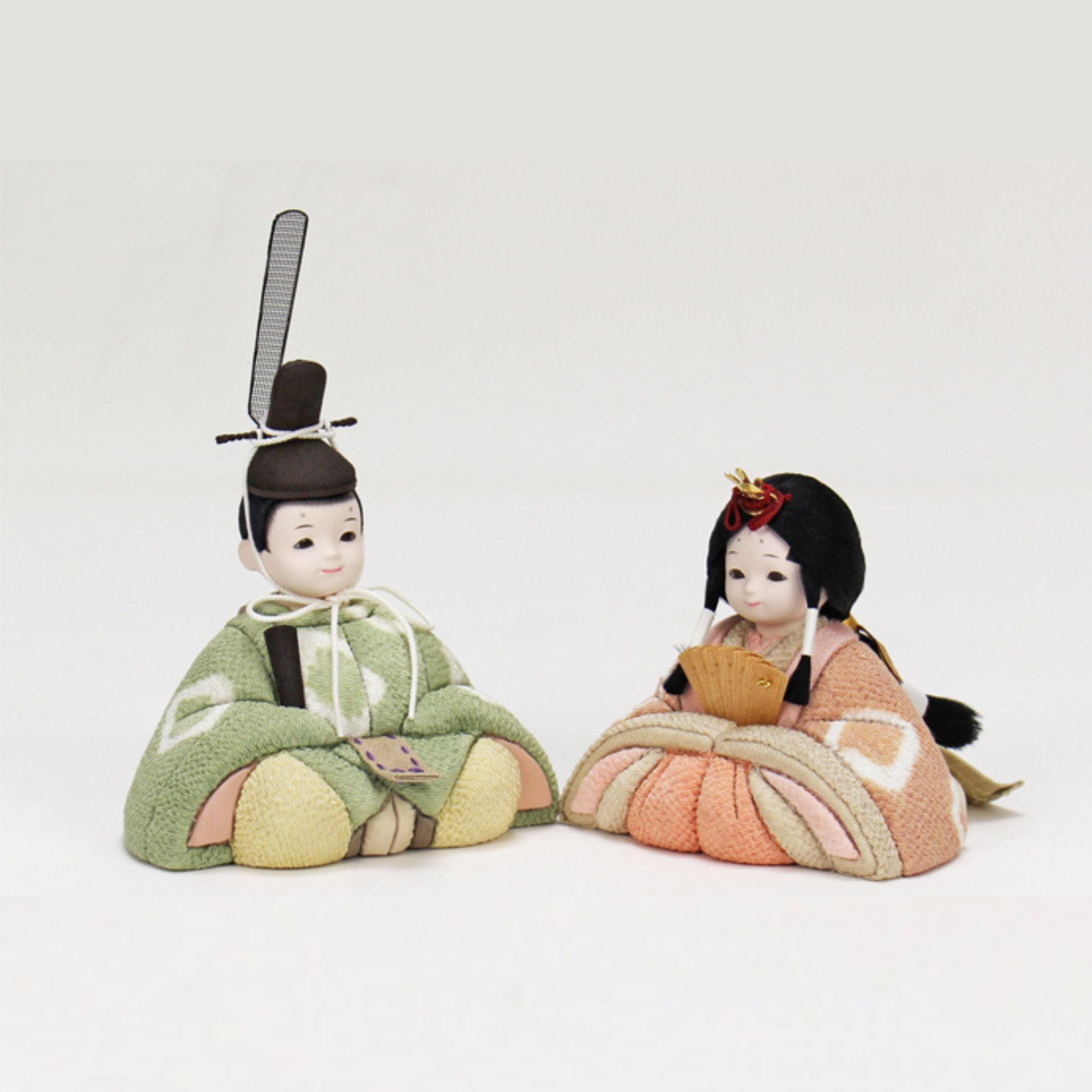 雛人形セット 草木絞り染 | 桑の葉 × 茜 | 屏風 うずピンク | 工房 縫nui