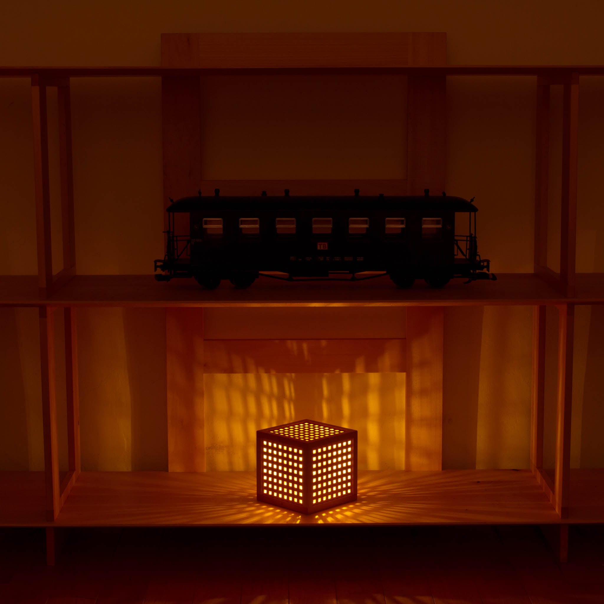 組子細工 テーブルランプ | ひかりの小箱2 | 木のあかり