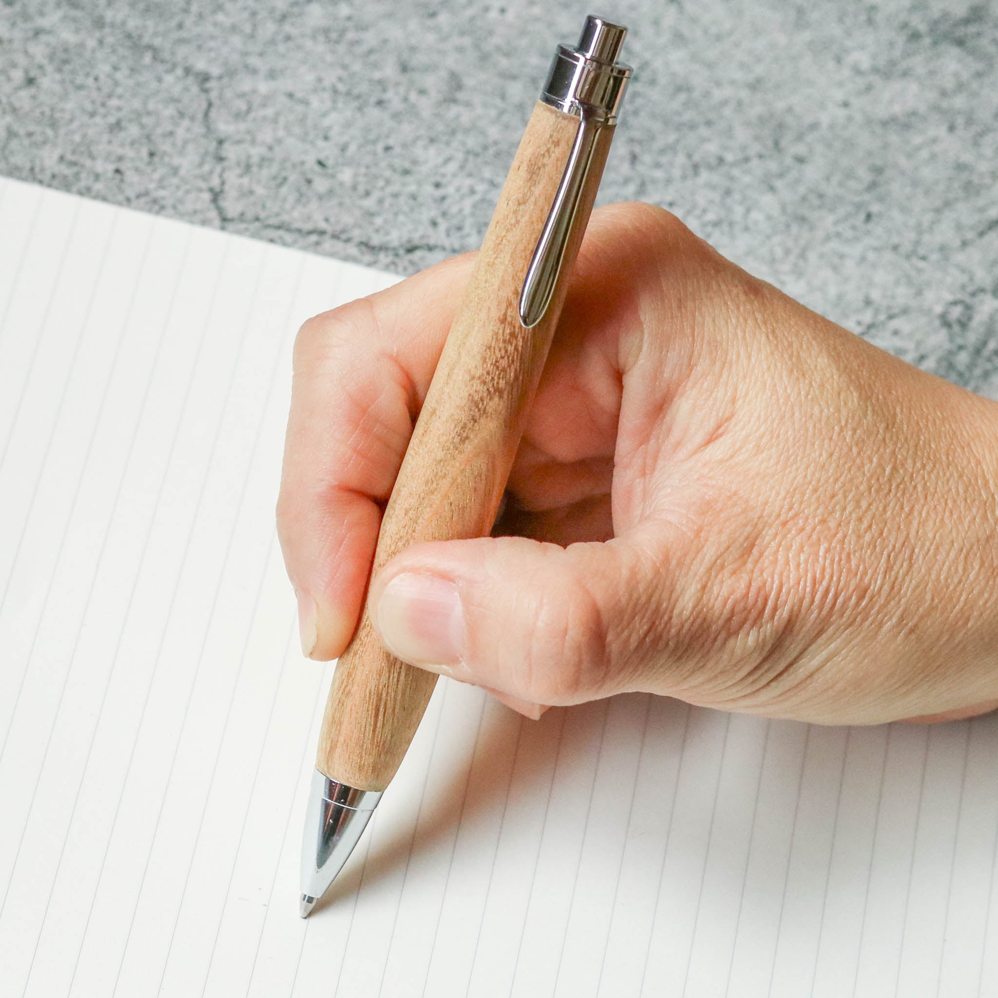 木軸ペン | 国産木 楠 クスノキ | 芯0.5mm | 木軸ペン工房 KIKI
