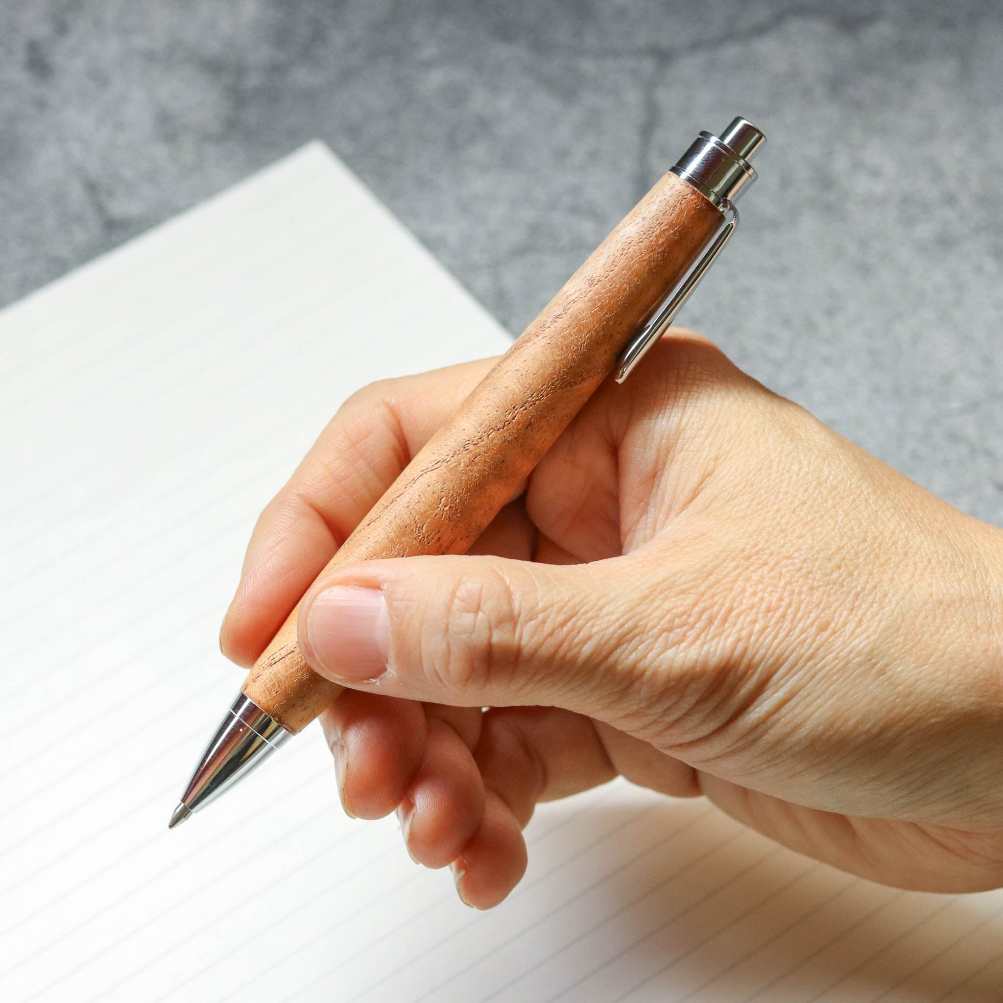 木軸ペン | 国産木 栴檀 センダン | 芯0.5mm | 木軸ペン工房 KIKI