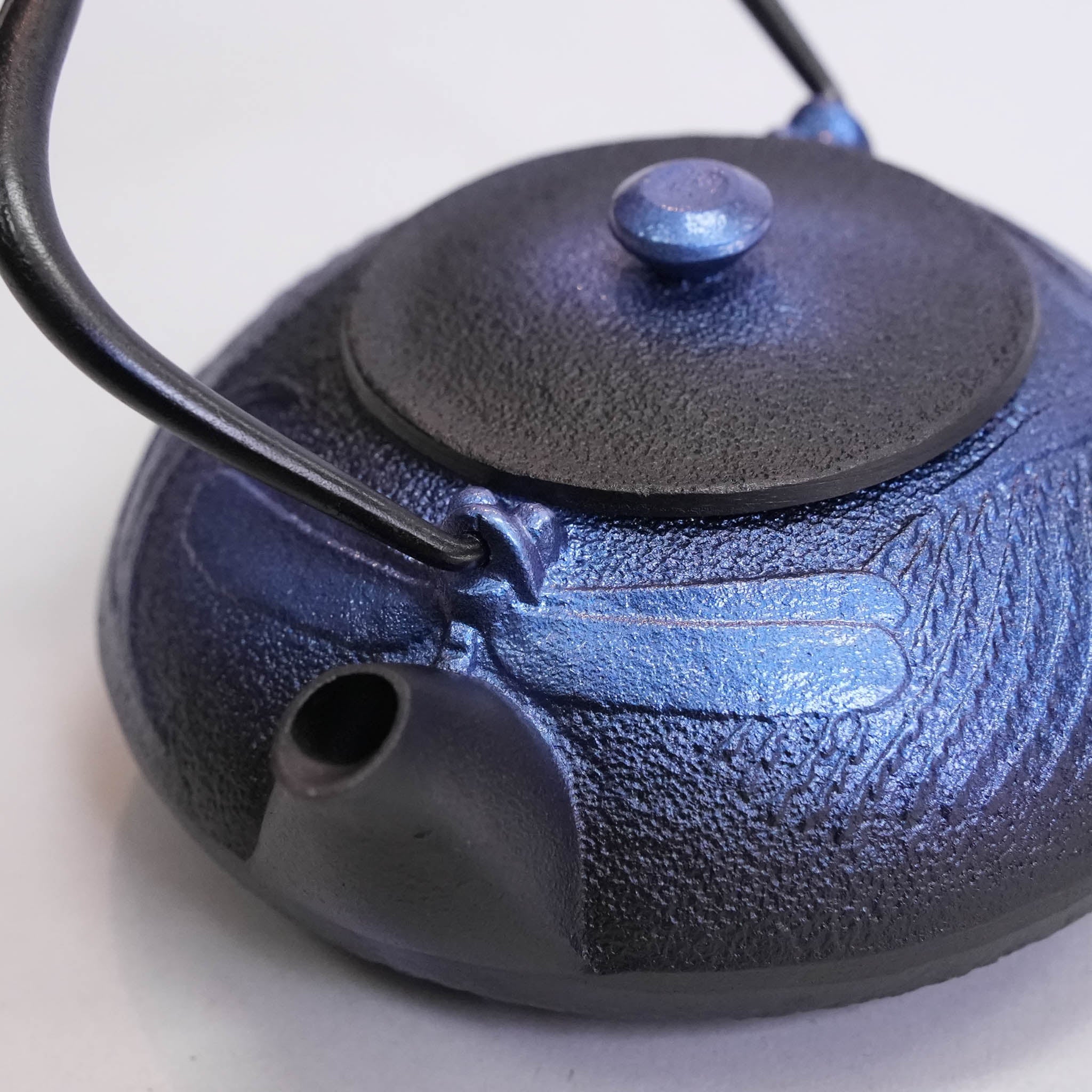 南部鉄器 鉄瓶 | 蜻蛉 0.5L | 瑠璃 | 及富