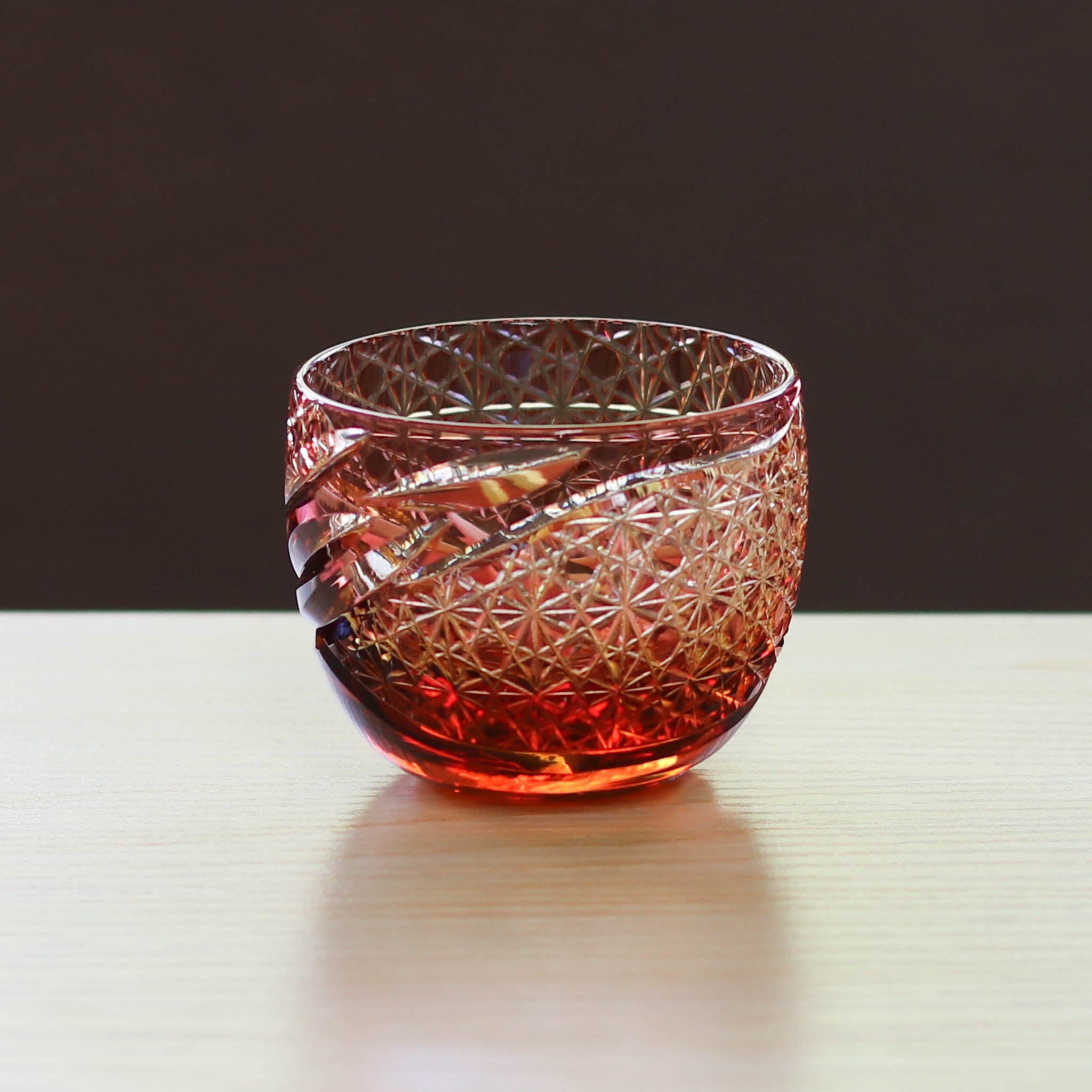 小樽切子 ぐい呑み | 雅 | 金赤琥珀 | 深川硝子工芸