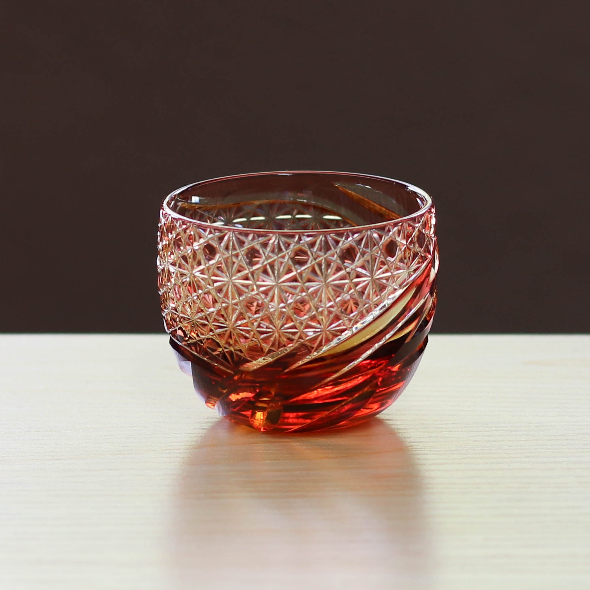小樽切子 ぐい呑み | 雅 | 金赤琥珀 | 深川硝子工芸