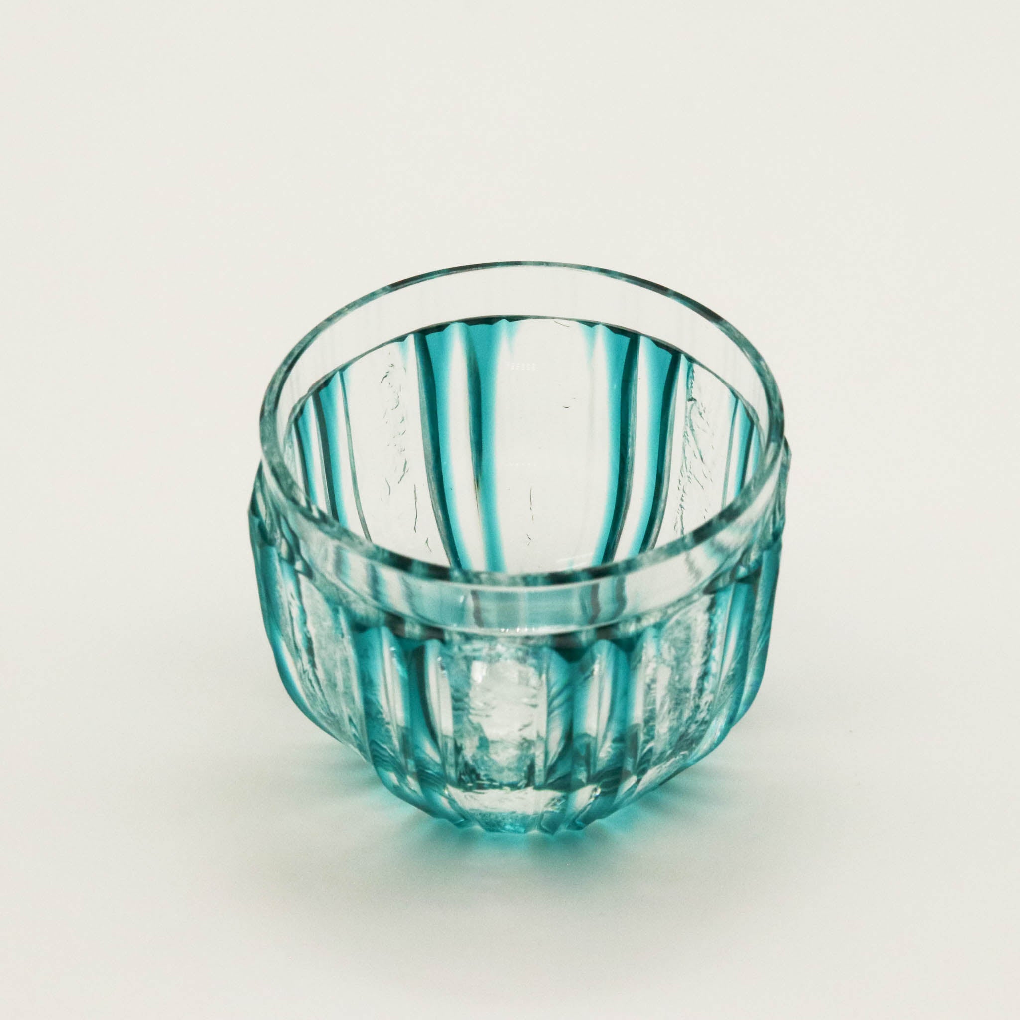 薩摩切子 にかわ猪口 | 緑 | 薩摩びーどろ工芸