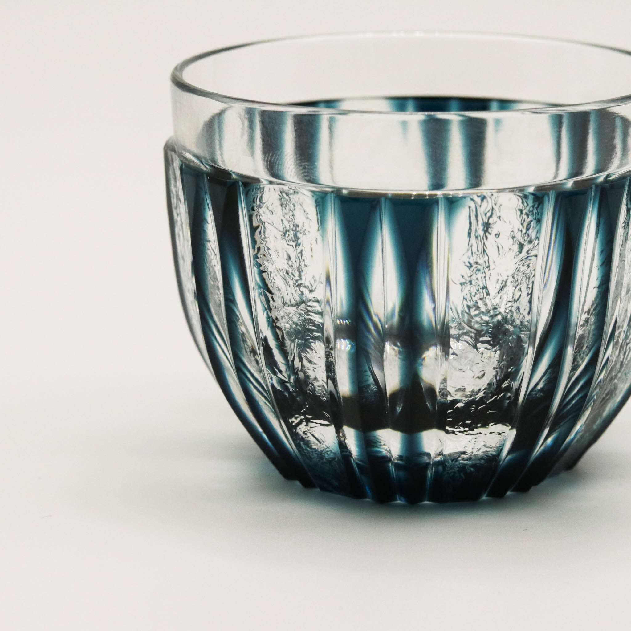 薩摩切子 にかわ猪口 | 藍 | 薩摩びーどろ工芸