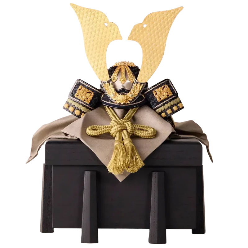 兜飾り | 天賦之兜 | 祝い菊 1/5スケール | 鈴甲子 雄山【26/1/6以降順次配送】