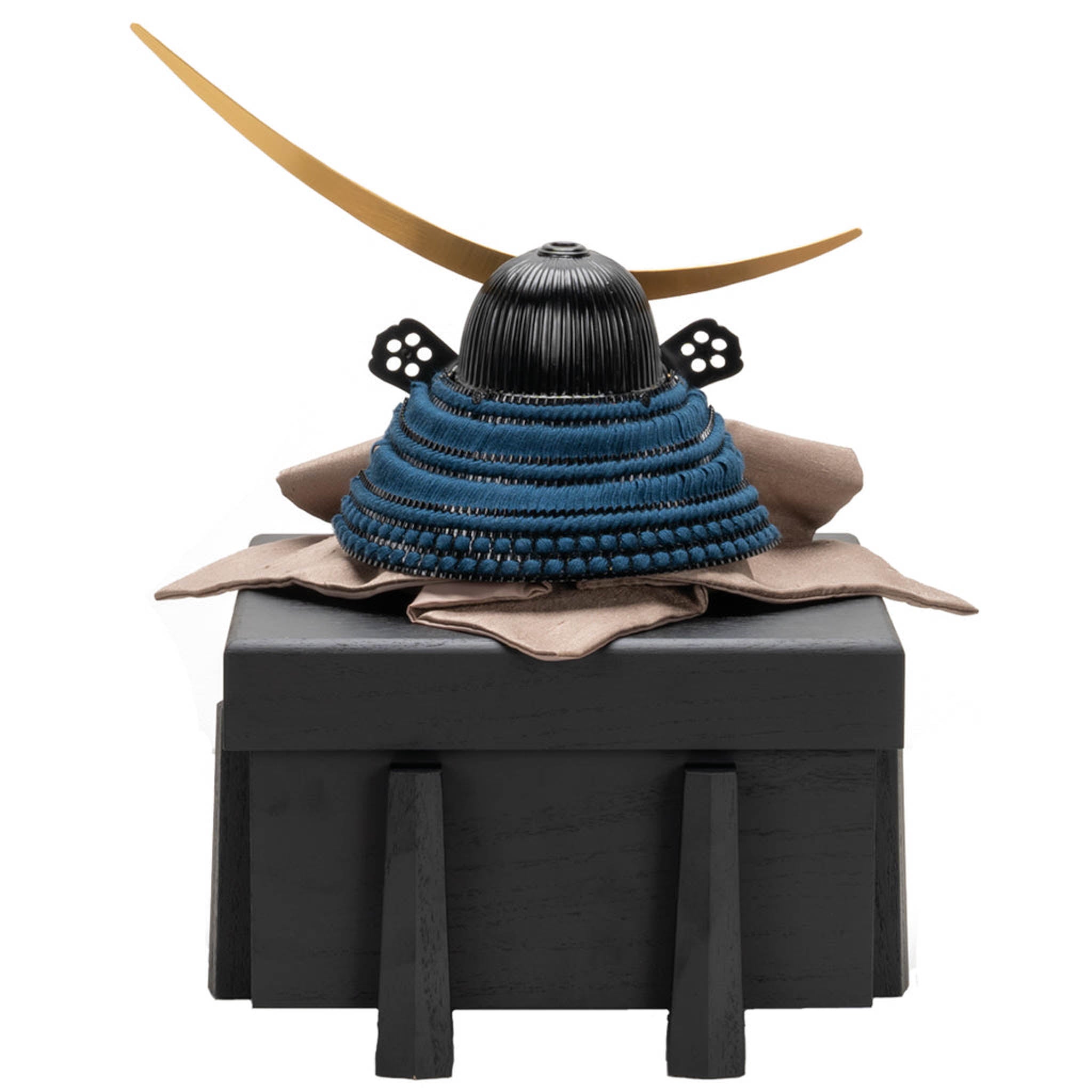 【4/24で受注終了】兜飾り | 戦国名将 | 伊達政宗 六十二間弦月前立の兜 1/5スケール | 鈴甲子 雄山