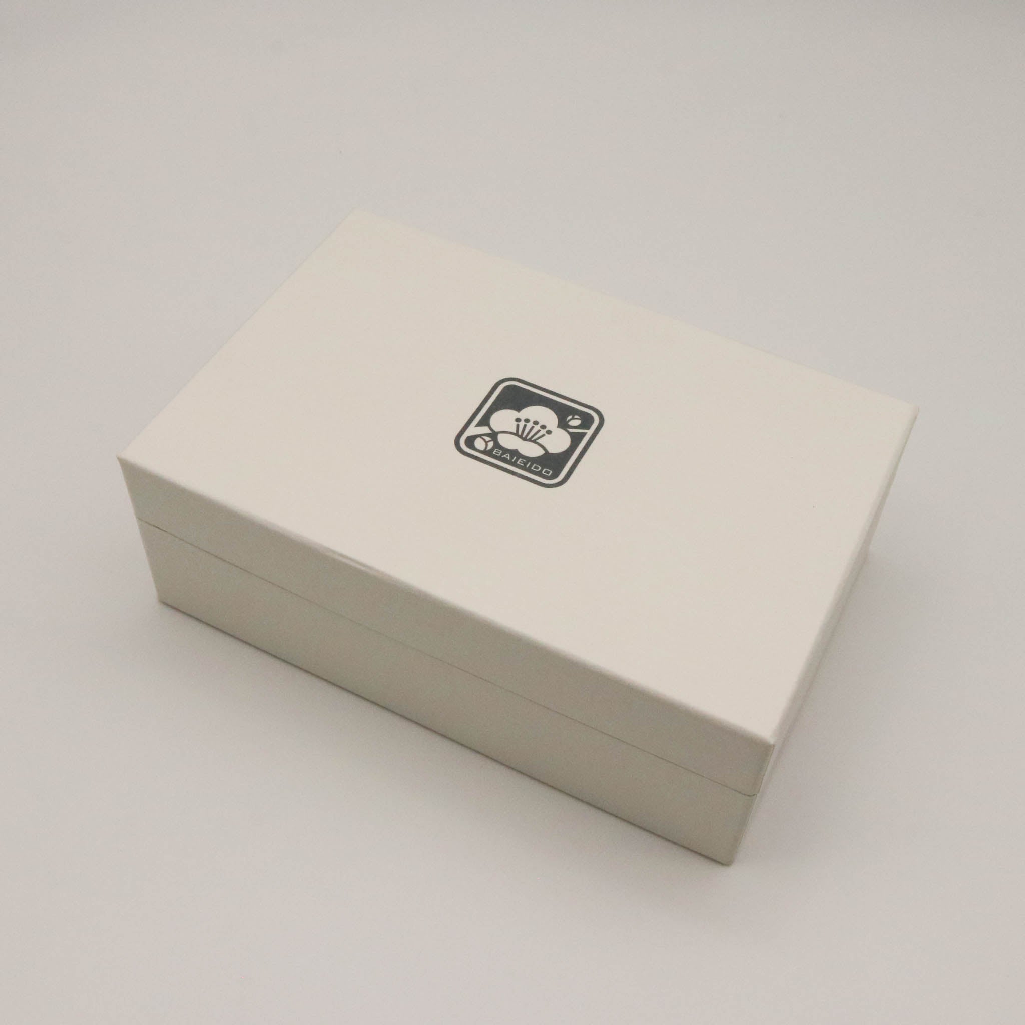 沈香お香と有田焼香立てセット | ken okuyama | 梅栄堂