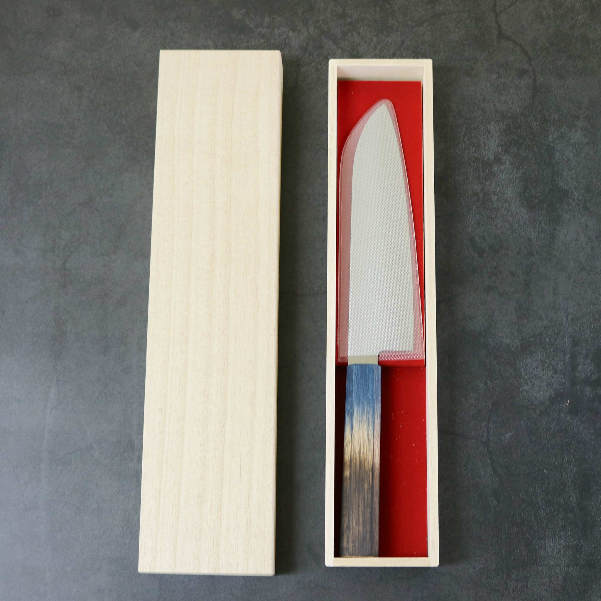 堺打刃物 包丁 | ダマスカス67層 三徳 18cm 両刃 | 暁ハンドル 桐箱入り | 山脇刃物製作所