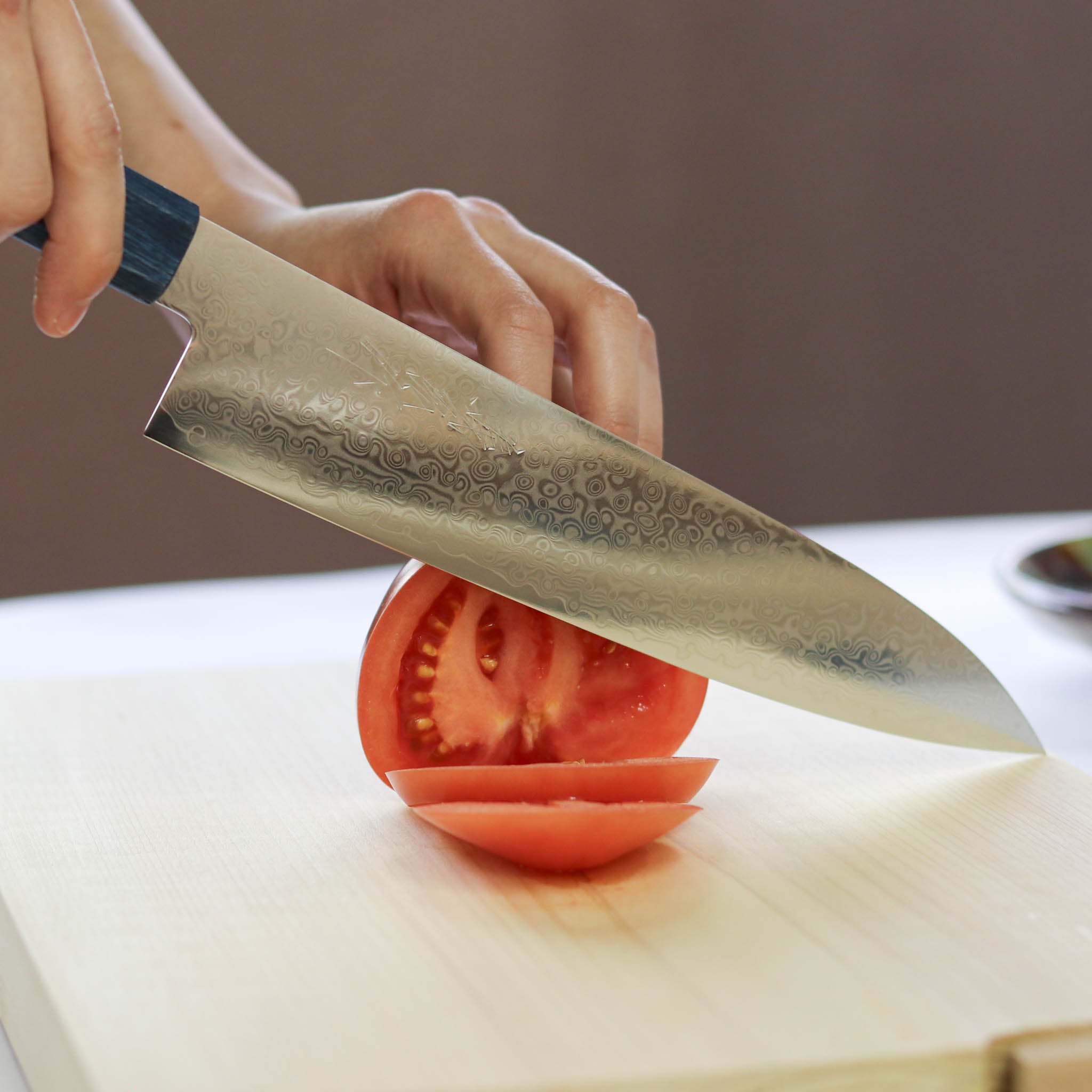 堺打刃物 包丁 | ダマスカス67層 牛刀 21cm 両刃 | 暁ハンドル 桐箱入り | 山脇刃物製作所