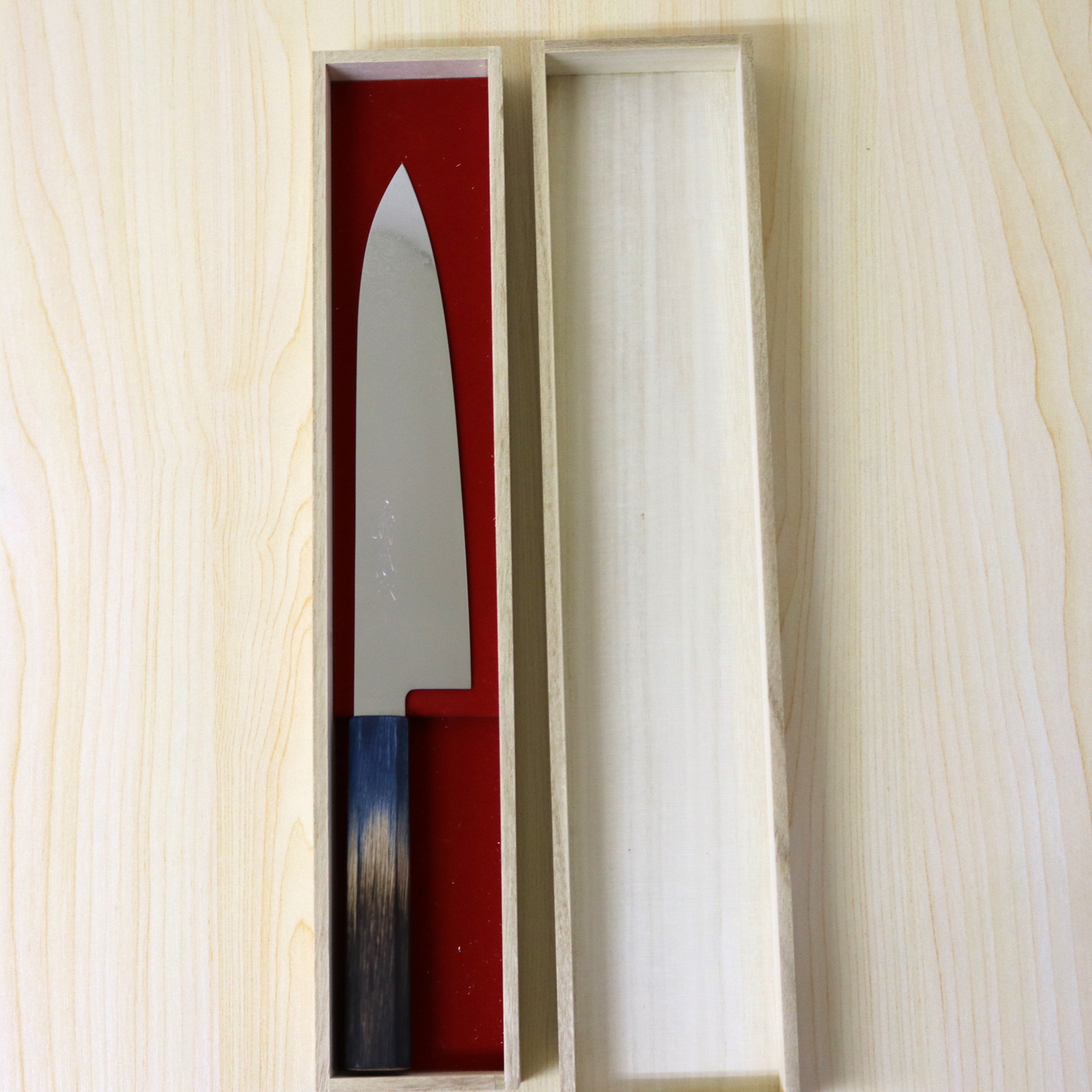堺打刃物 包丁 | ダマスカス67層 牛刀 21cm 両刃 | 暁ハンドル 桐箱入り | 山脇刃物製作所