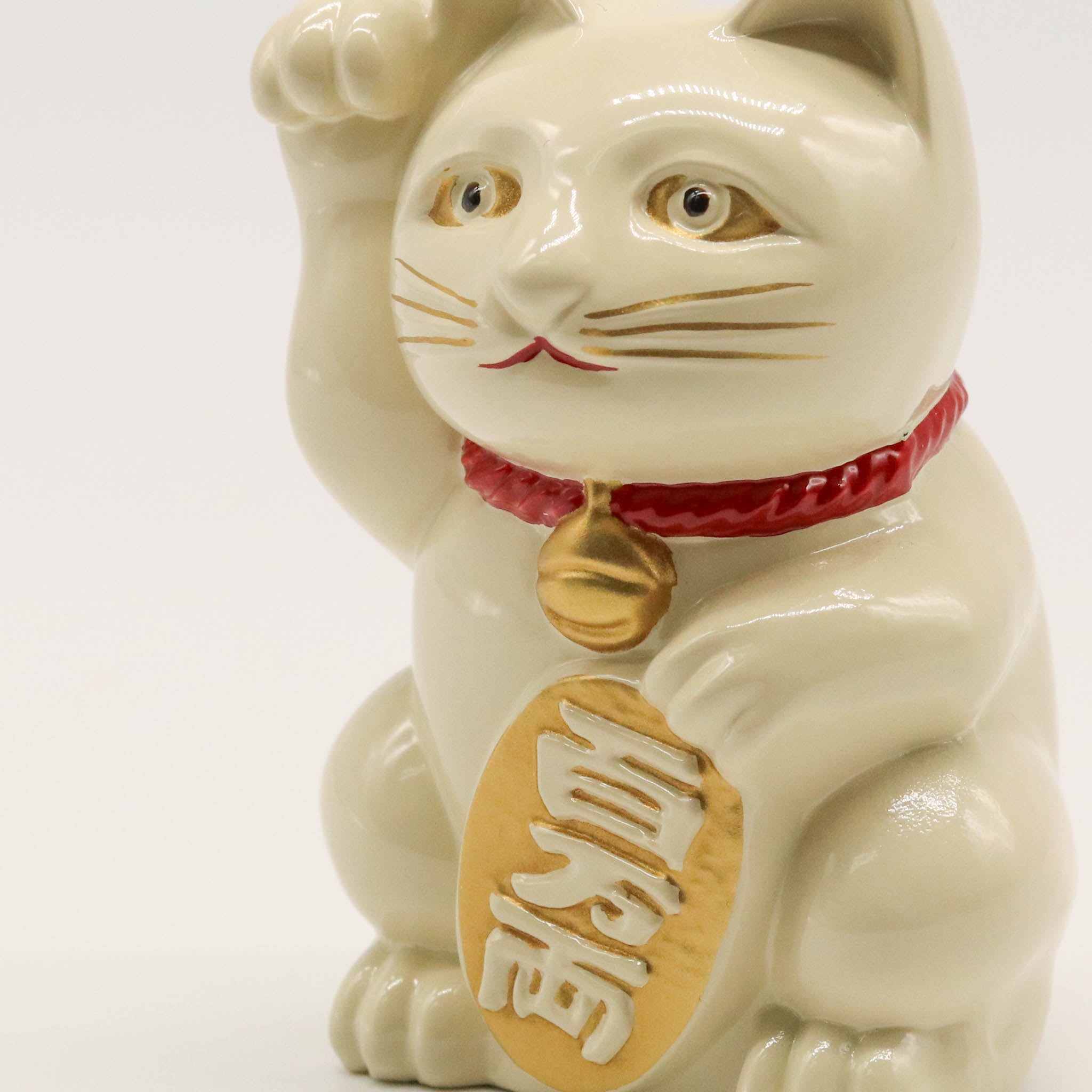 高岡銅器 | 招き猫 | 白漆・金蒔絵仕上げ | 銀雅堂