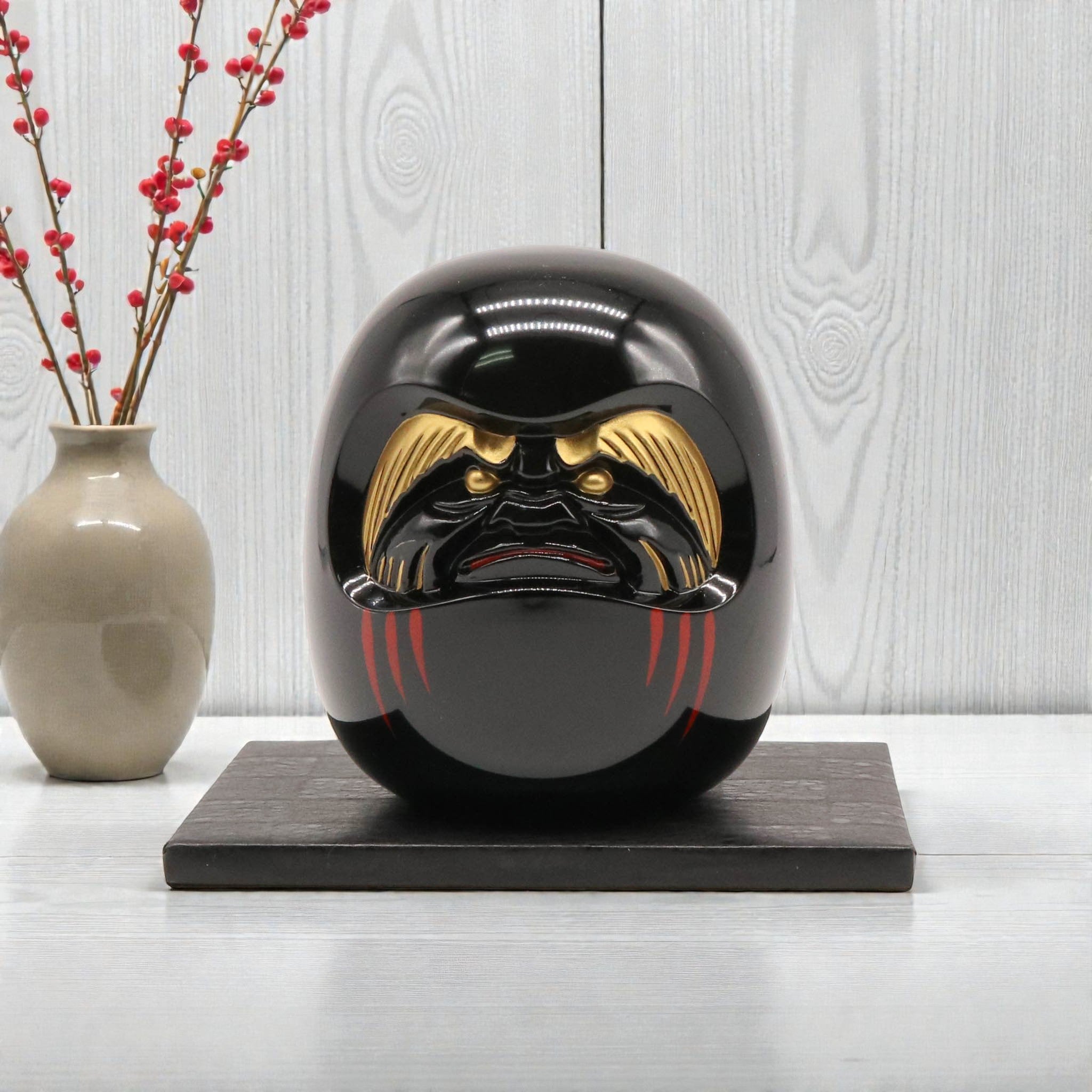 高岡銅器 | 達磨 | 黒漆・金蒔絵仕上げ | 銀雅堂