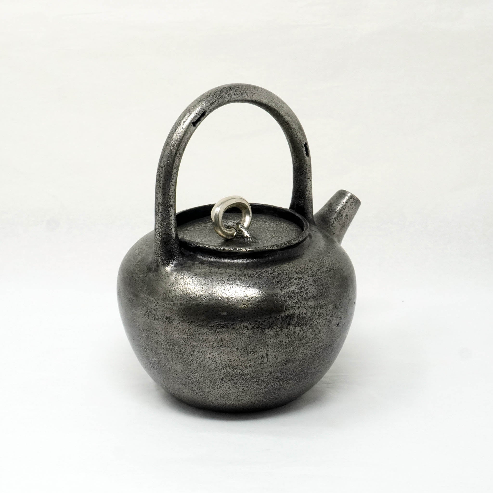 高岡銅器 鉄瓶 | 砂鉄 鉄砲口形 | 素文 | 般若鋳造所