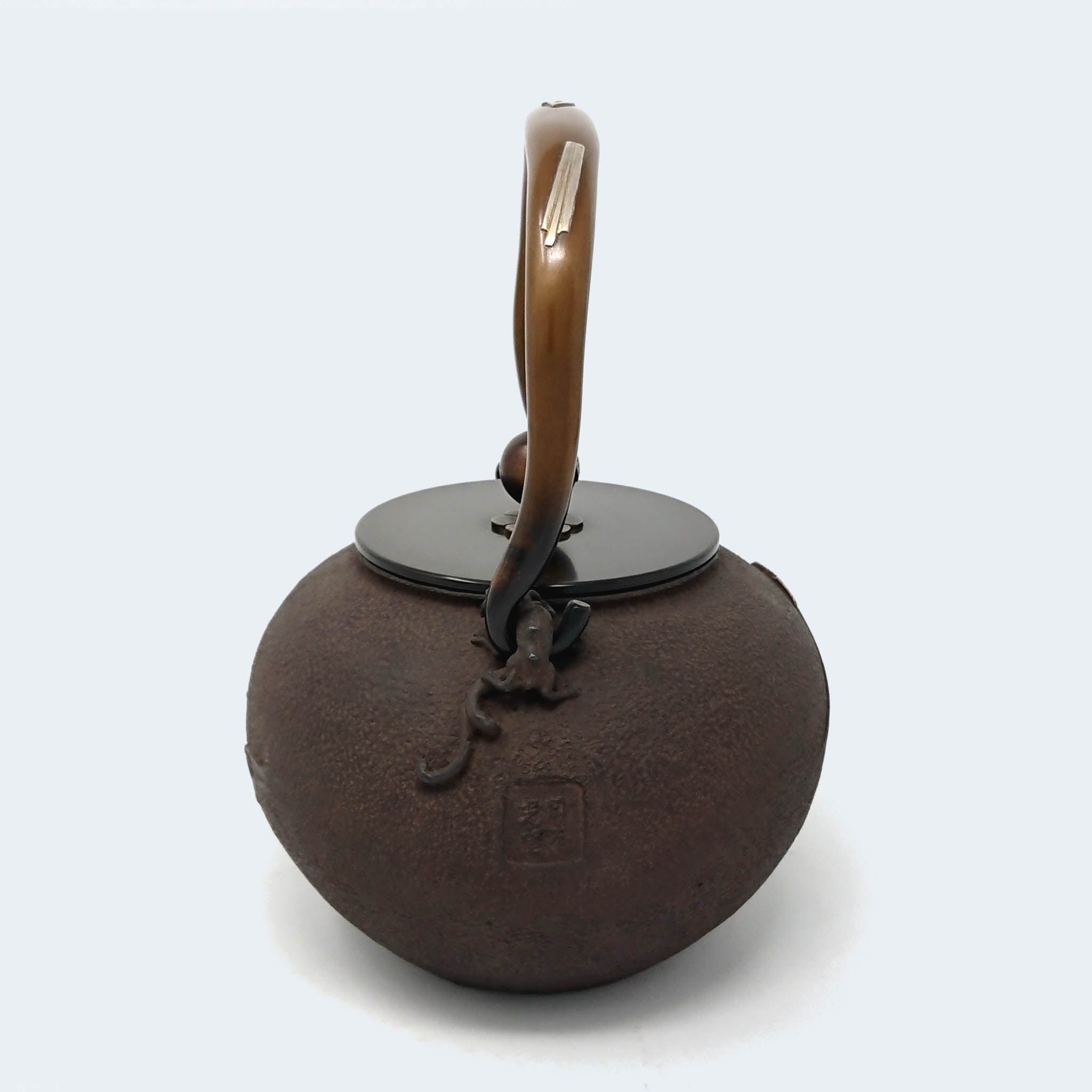 高岡銅器 鉄瓶 | 富士浜松図 | 般若鋳造所