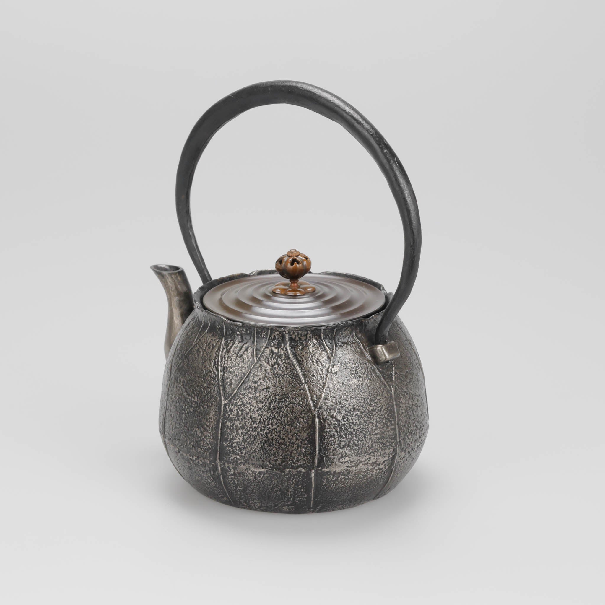 高岡銅器 鉄瓶 | 砂鉄 | 荷葉 蓮形 | 般若鋳造所