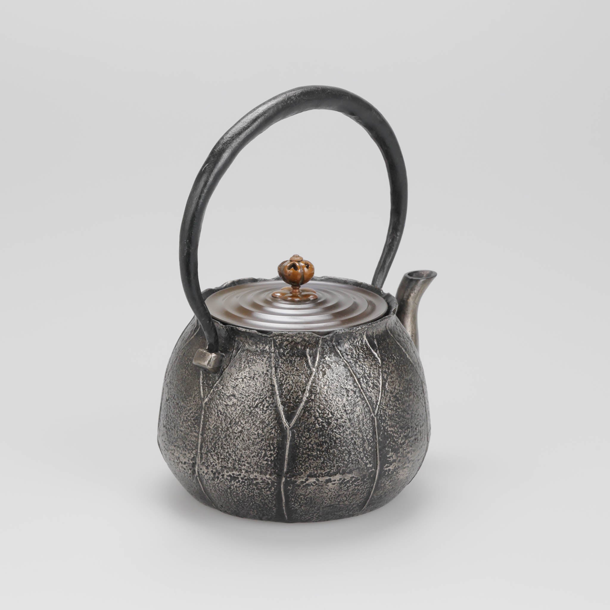 高岡銅器 鉄瓶 | 砂鉄 | 荷葉 蓮形 | 般若鋳造所
