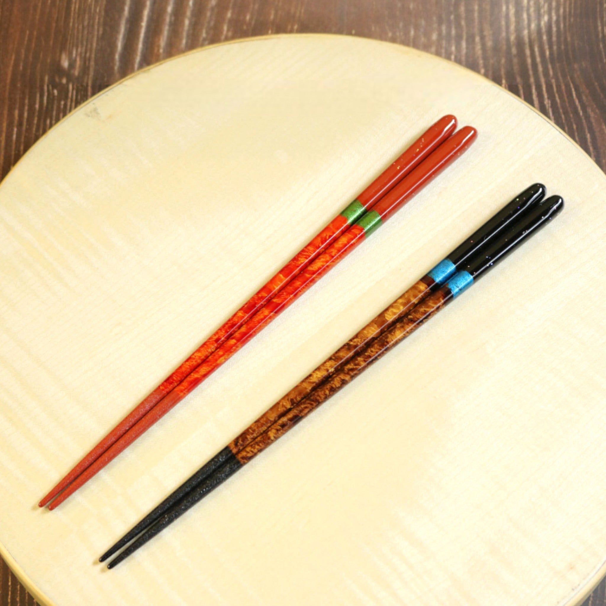 若狭塗 ペア箸 | 夜空 宵・暁 桐箱入り 箸置き付 | 砂岩 | マツ勘