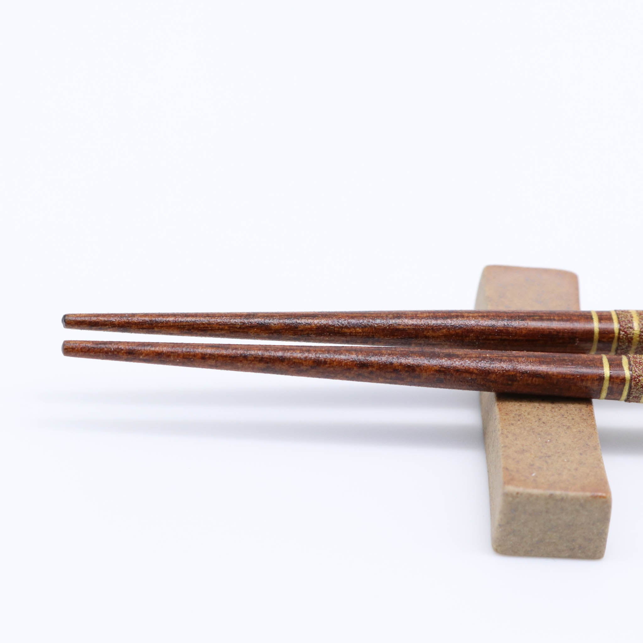 若狭塗 ペア箸 | 市松綴れ 桐箱入り 箸置き付 | 砂岩 | マツ勘