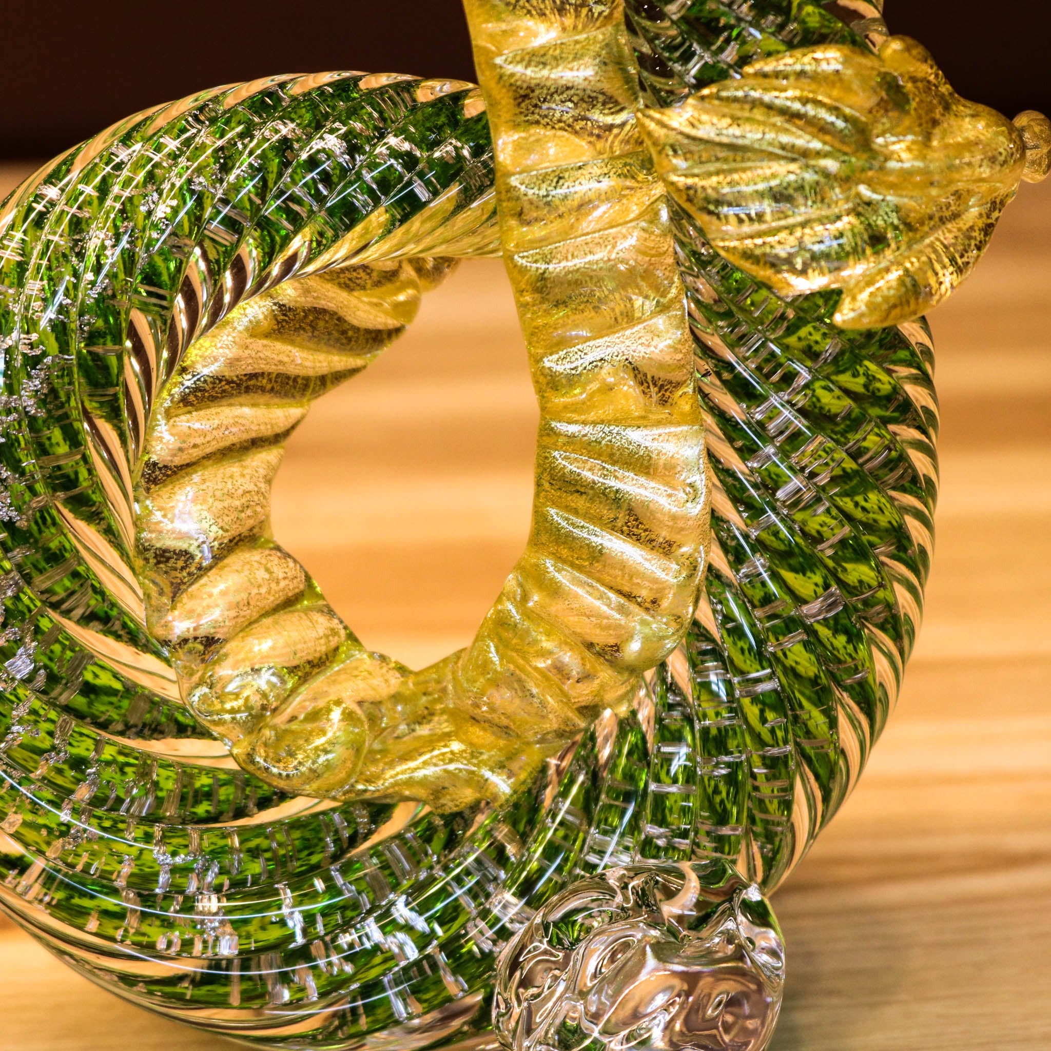 綾ガラス 置物 | 金竜 | 若草 | グラスアート黒木