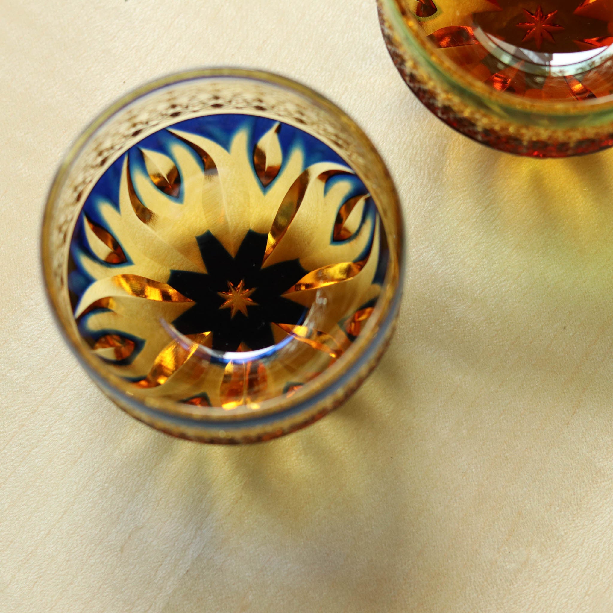 江戸切子 ぐい呑み | hibana 火華 | 琥珀 瑠璃 | haku硝子