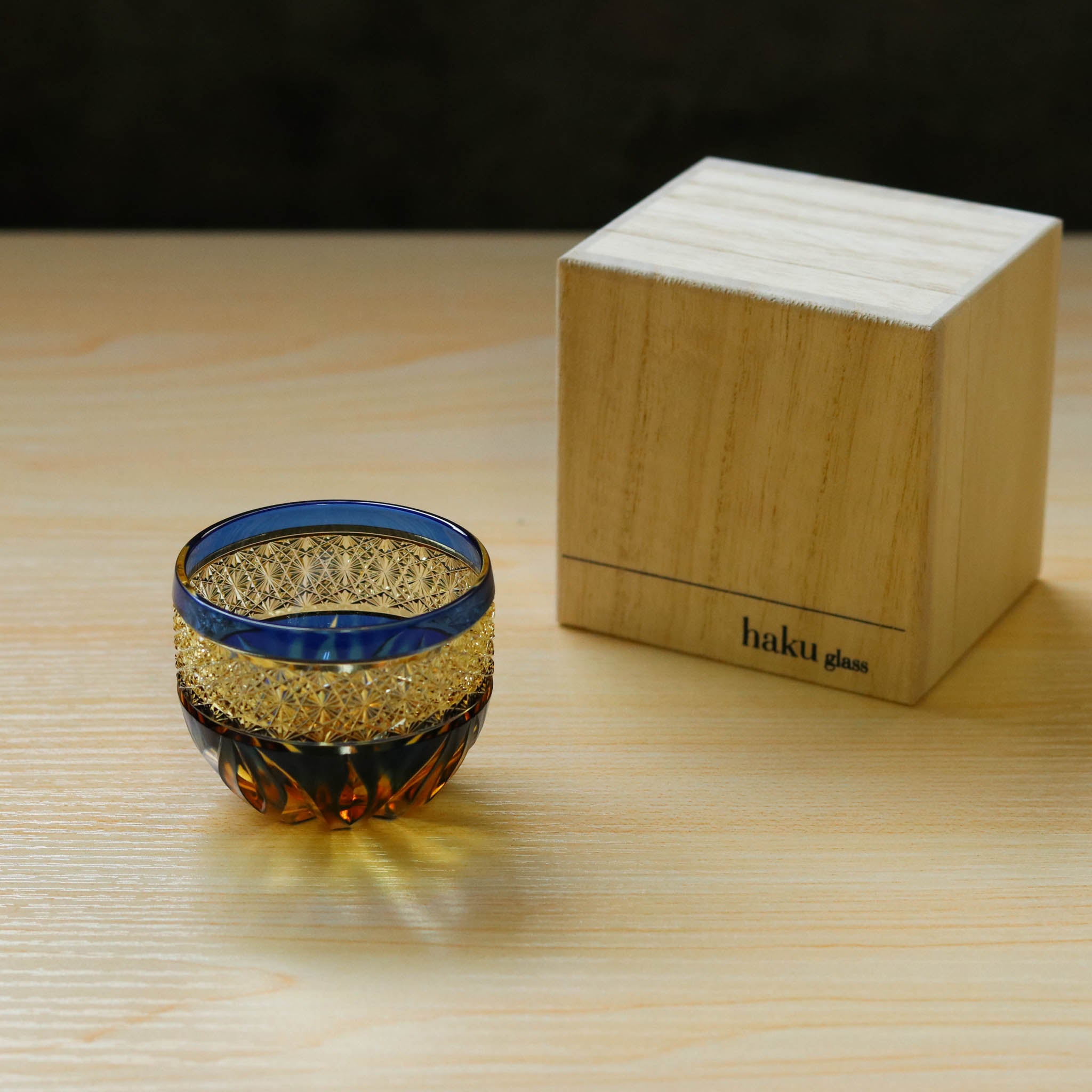 江戸切子 ぐい呑み | hibana 火華 | 琥珀 瑠璃 | haku硝子