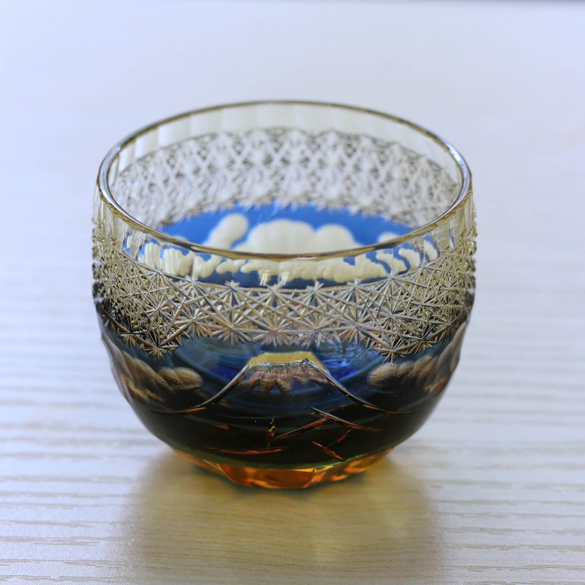 江戸切子 ぐい呑み|山下白雨|琥珀 瑠璃|山田硝子