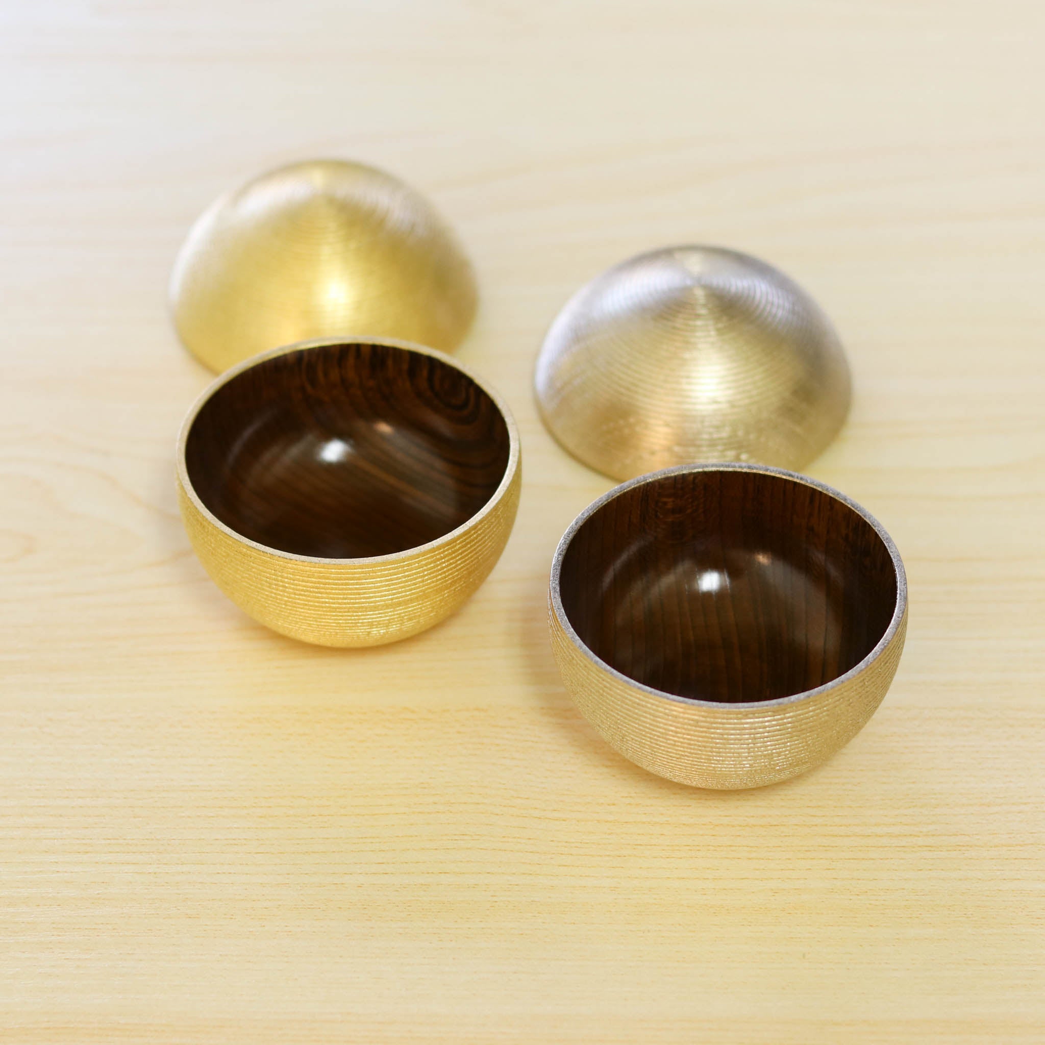 金沢金箔 小物入れ | 千筋 まり型ペア 小 | 永&久 | 箔座