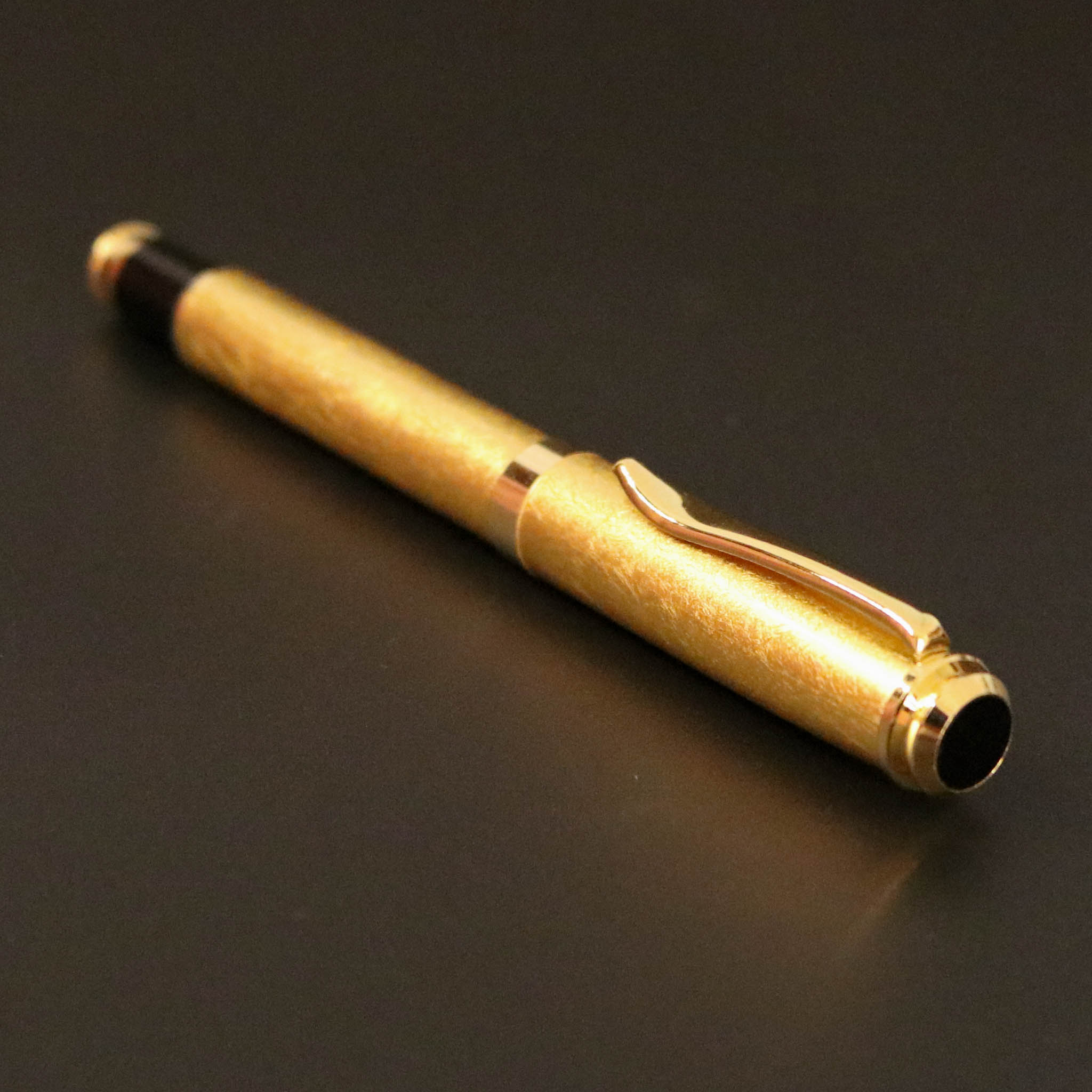 金沢金箔 | 金箔ボールペン | 箔座